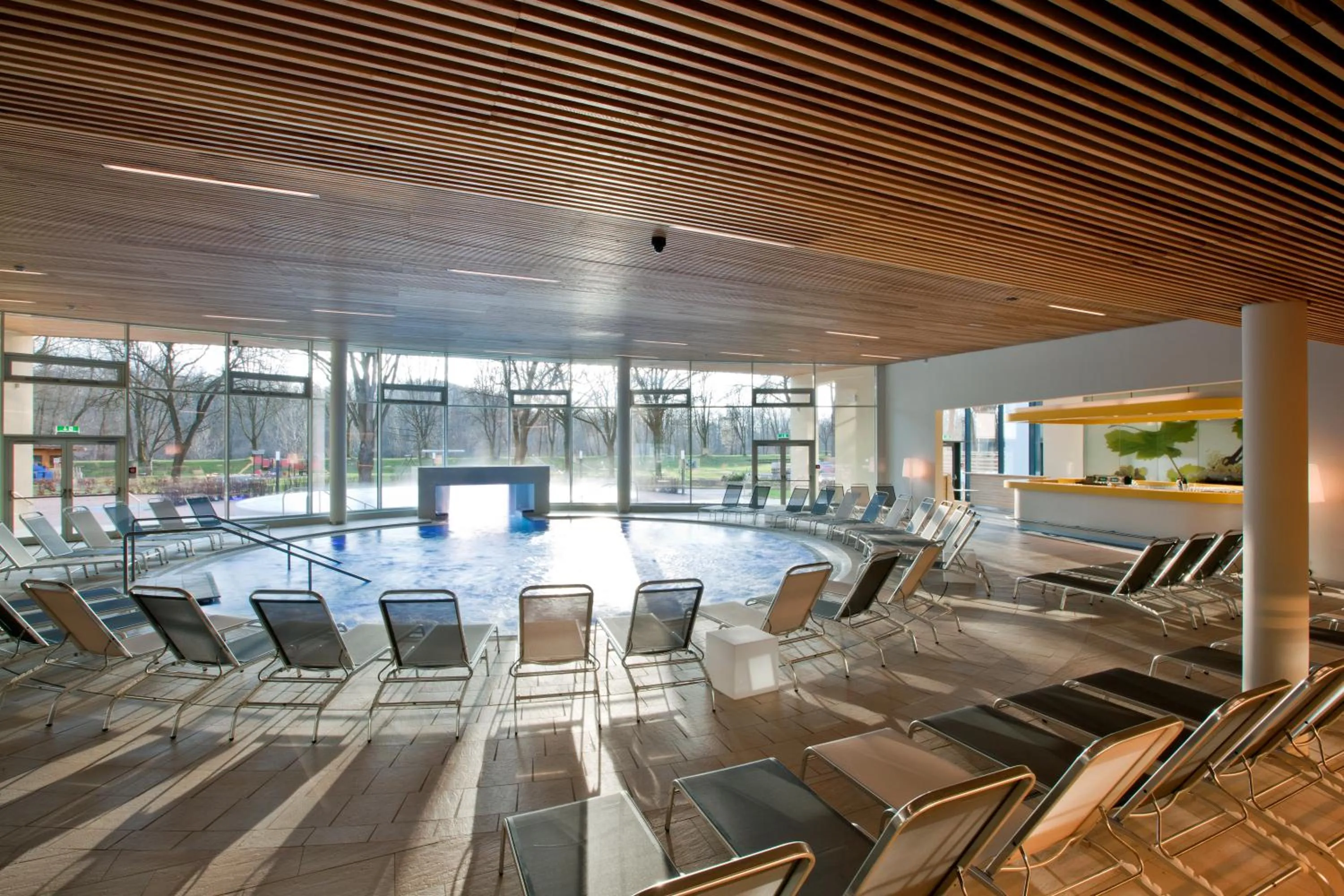 Swimming pool in Vitalhotel der Parktherme - inkl Thermeneintritt & Sauna