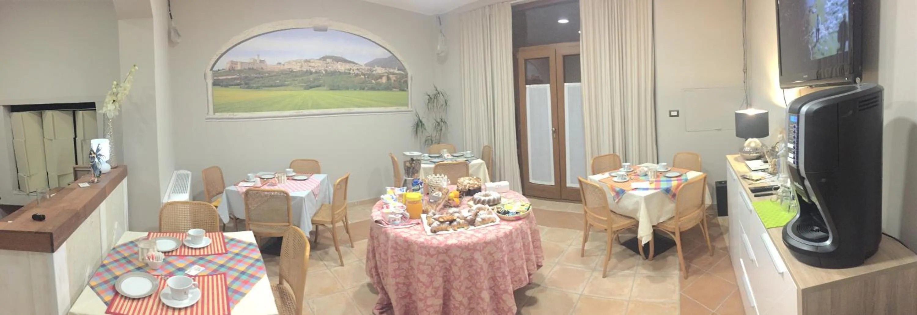 Communal lounge/ TV room in B&B Iris