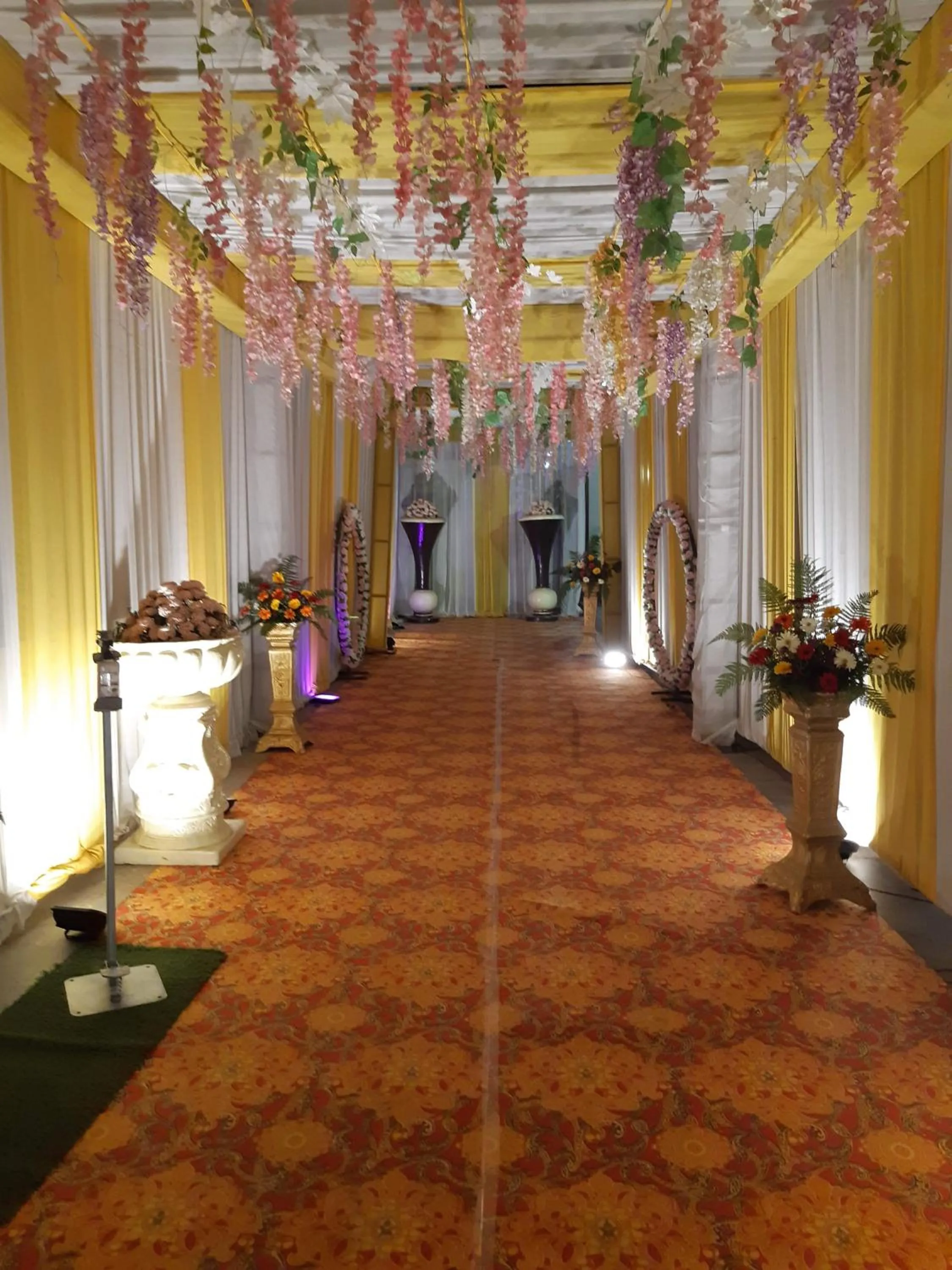 Banquet/Function facilities in Hotel Maiden Residency