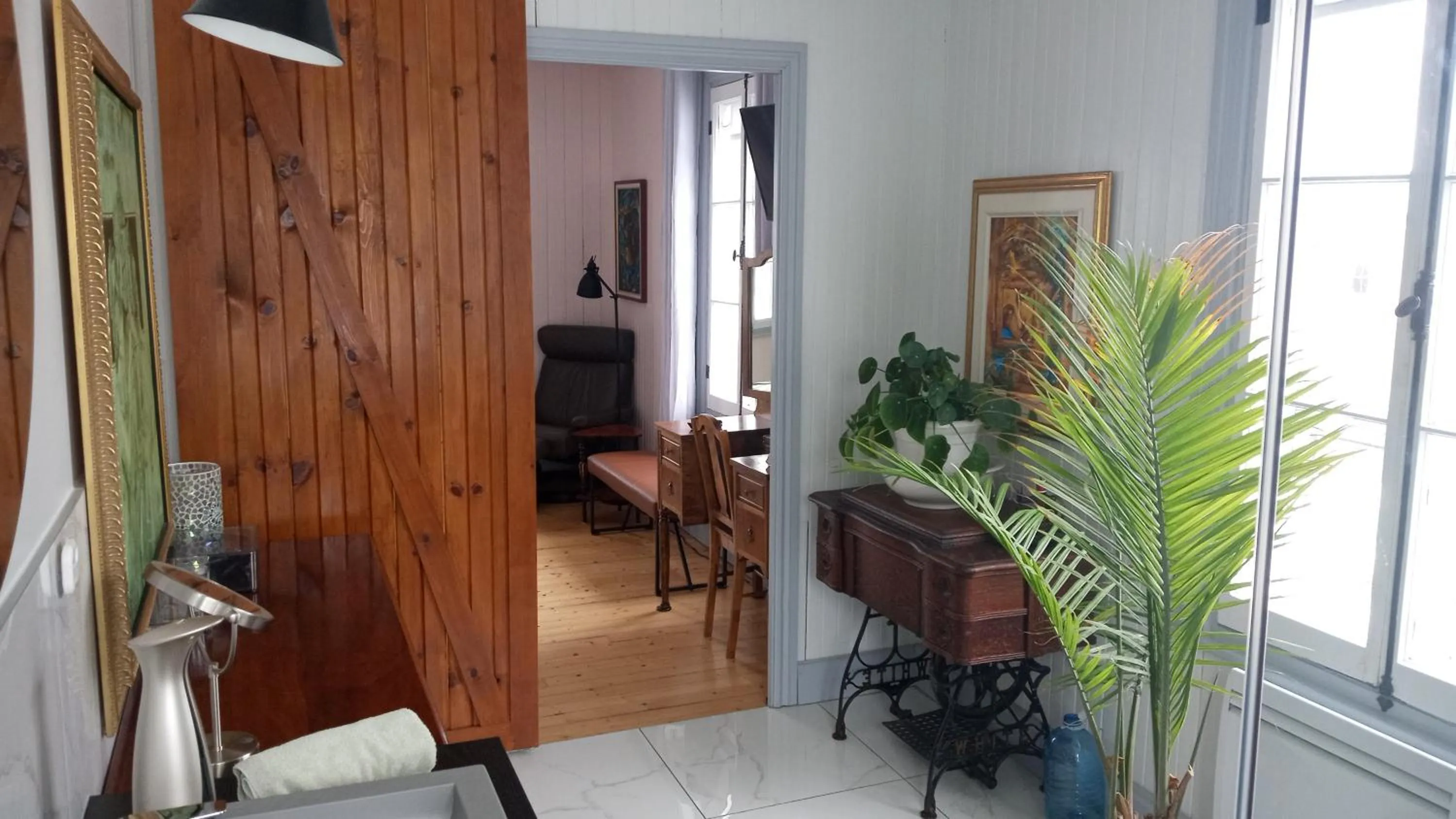 Property building in La maison de l'île d'Orléans -- maison d'hôtes B&B