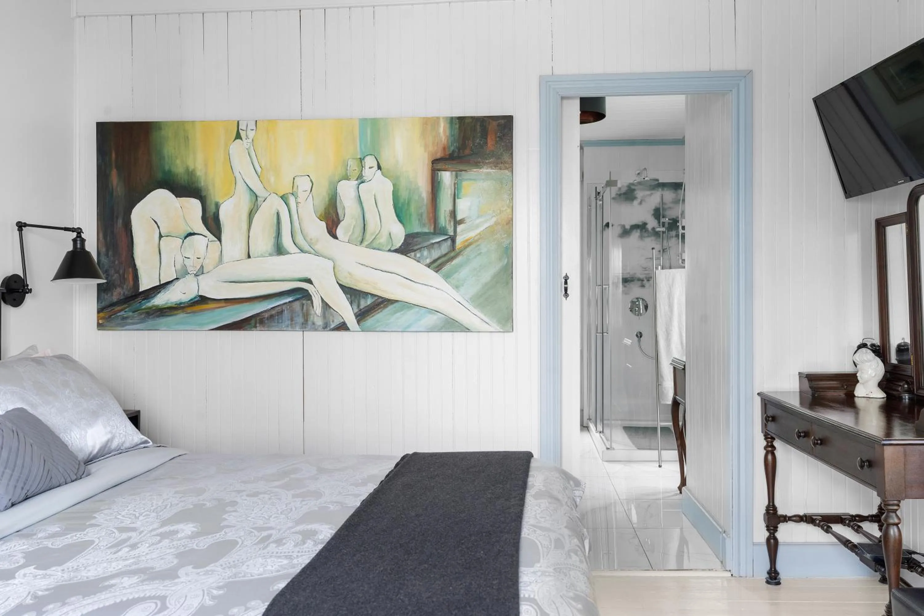 Property building, Bed in La maison de l'île d'Orléans -- maison d'hôtes B&B