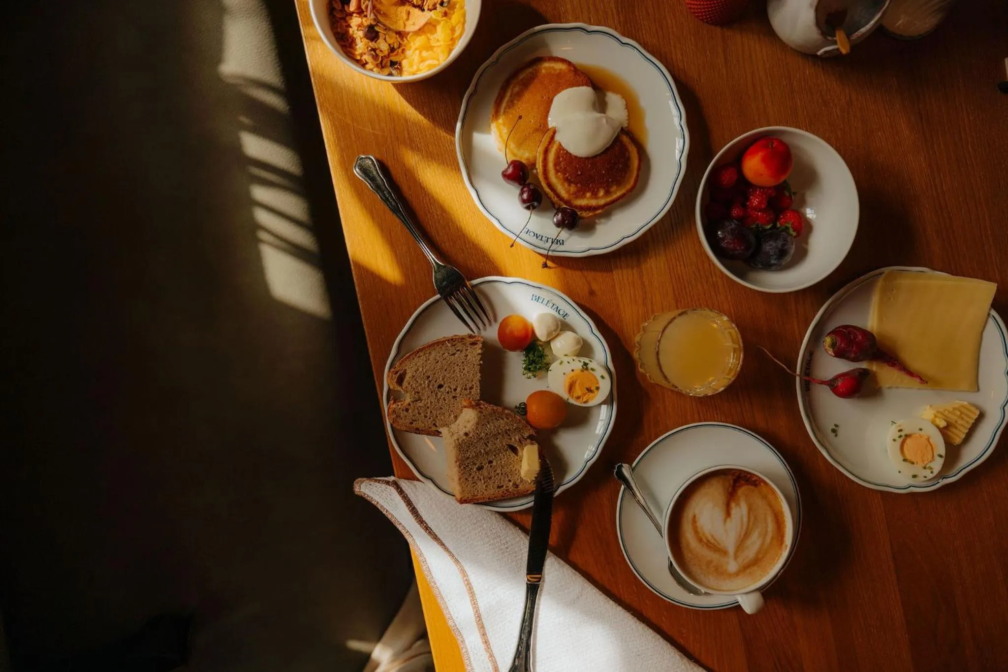 Breakfast in Post am See, Traunsee - 4 Stern Superior