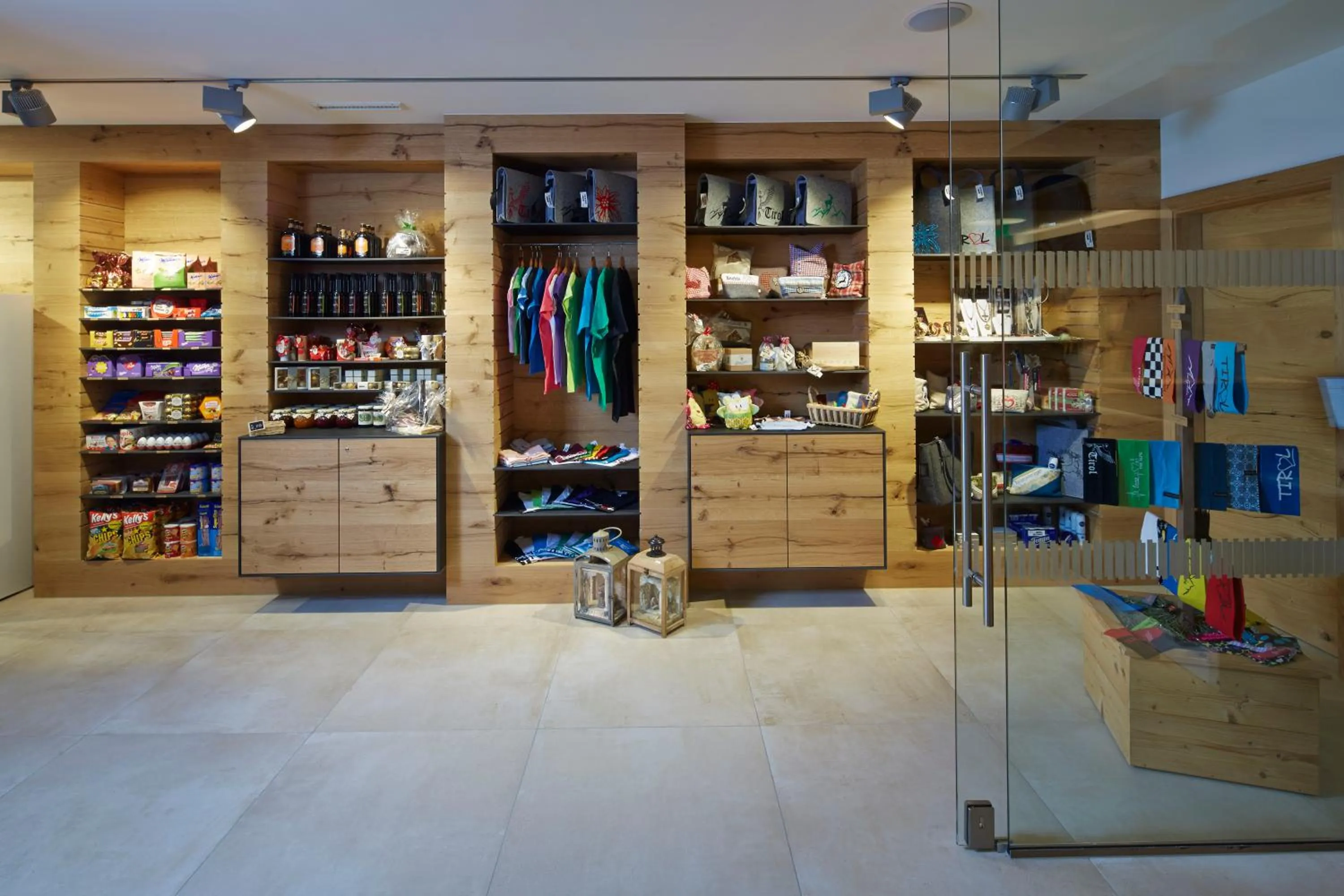 On-site shops in Hotel Zum Mohren