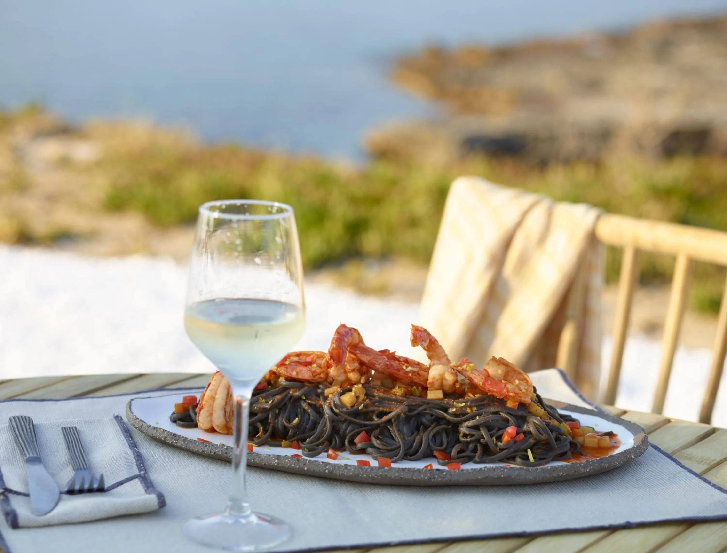 Food and drinks in White Pebble Suites