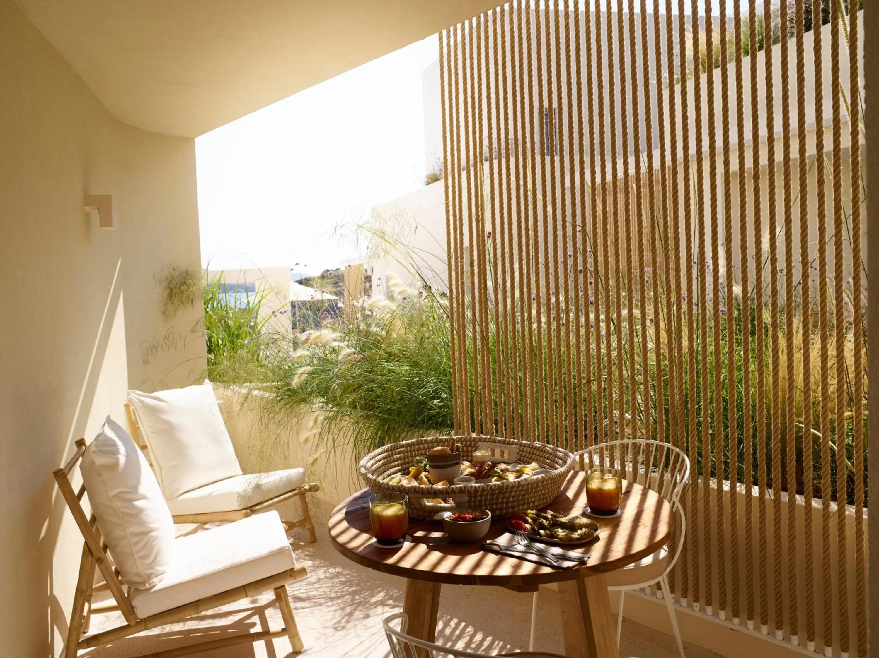 Patio in White Pebble Suites