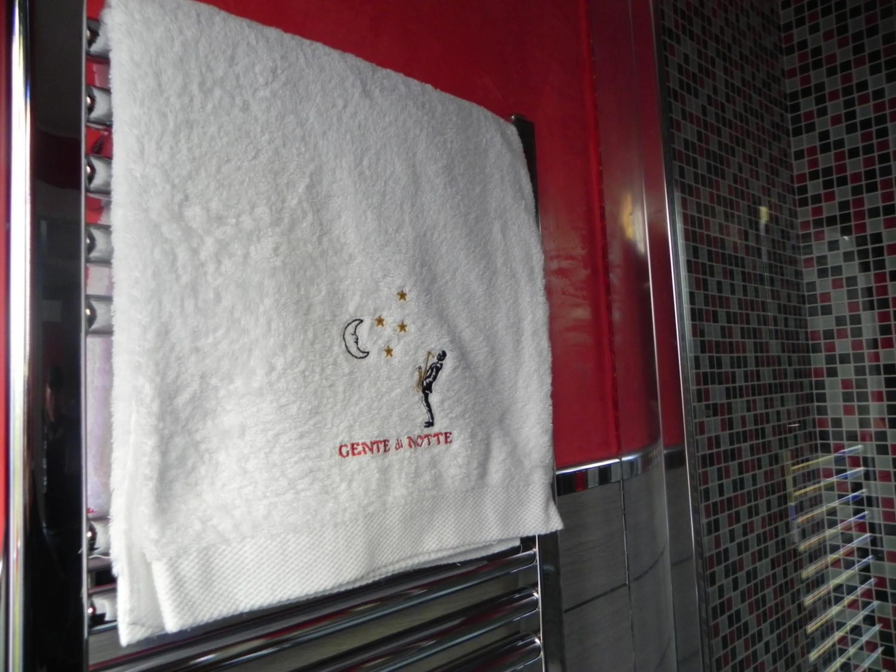 Property logo or sign in Gente di Notte