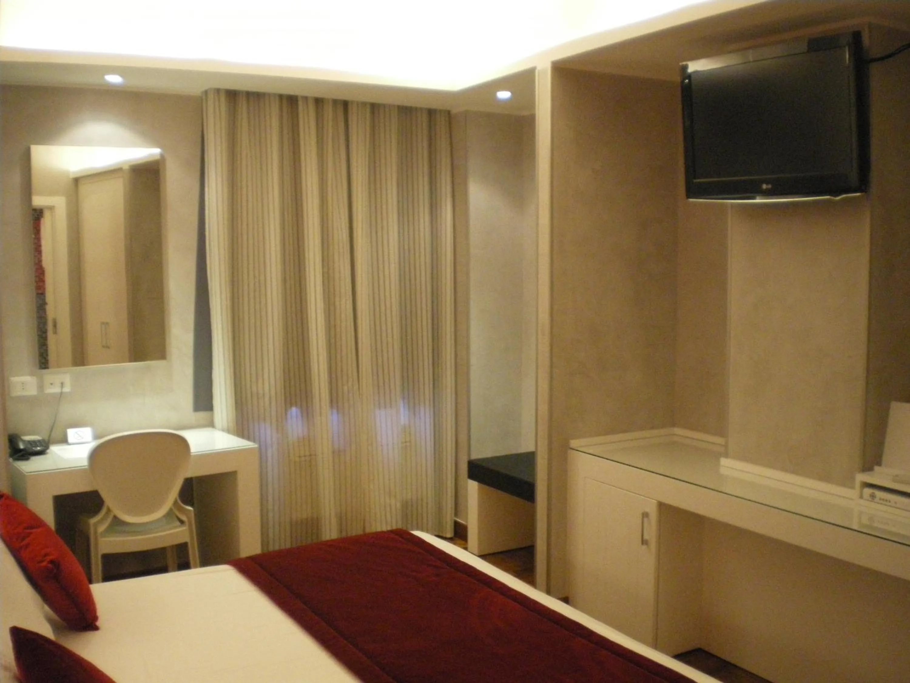 Decorative detail in Gente di Notte