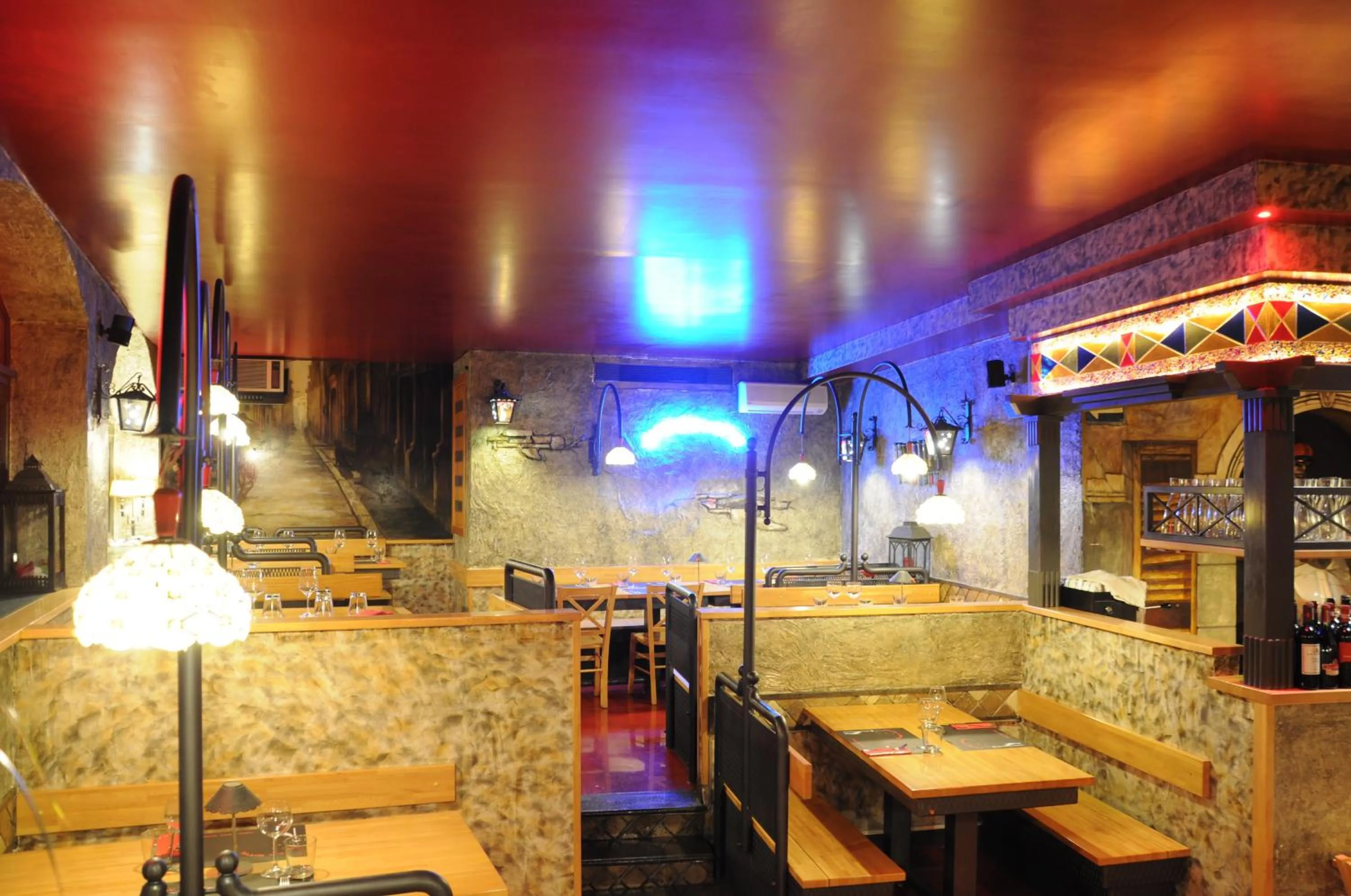 Restaurant/places to eat in Gente di Notte