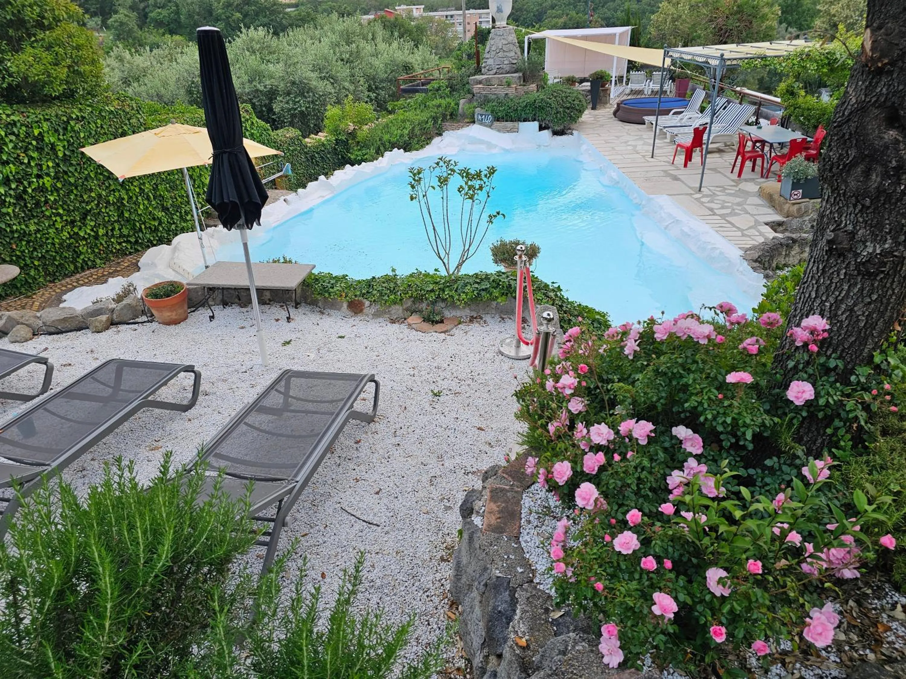 Swimming pool in Piccolo Feudo Green Resort