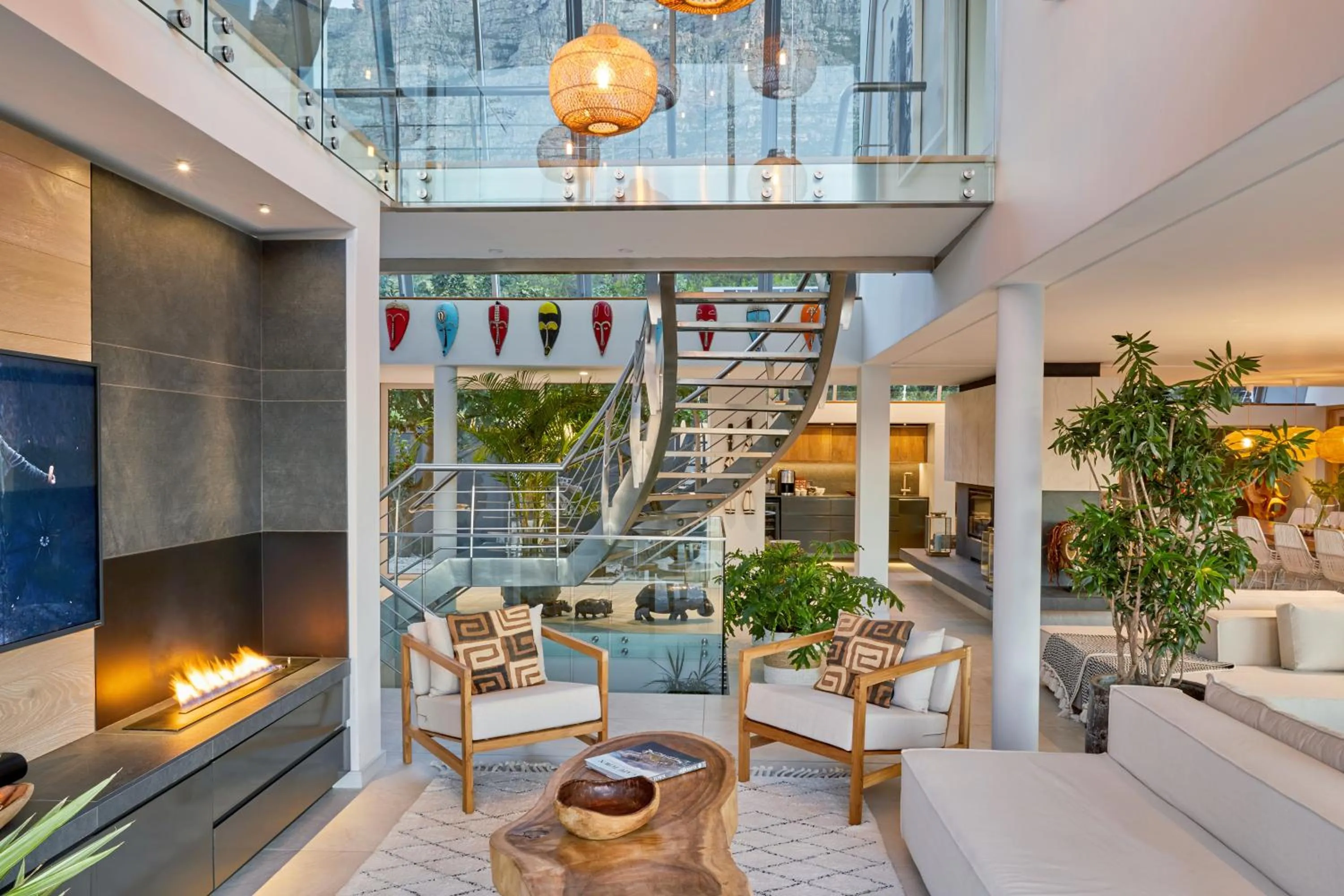 Lounge or bar in Atzaró Cape Town