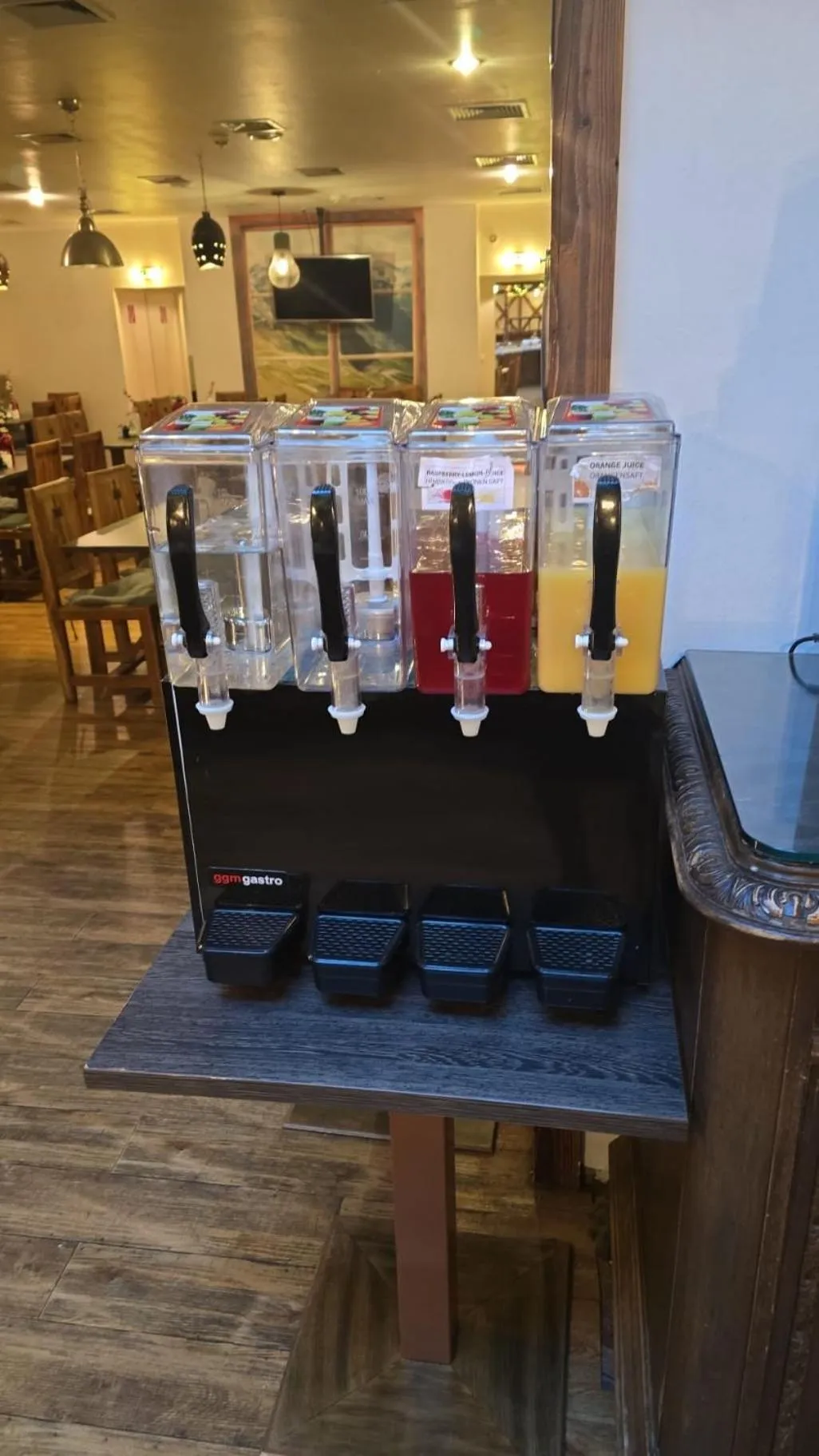 Buffet breakfast in Hotel Enziana Wien