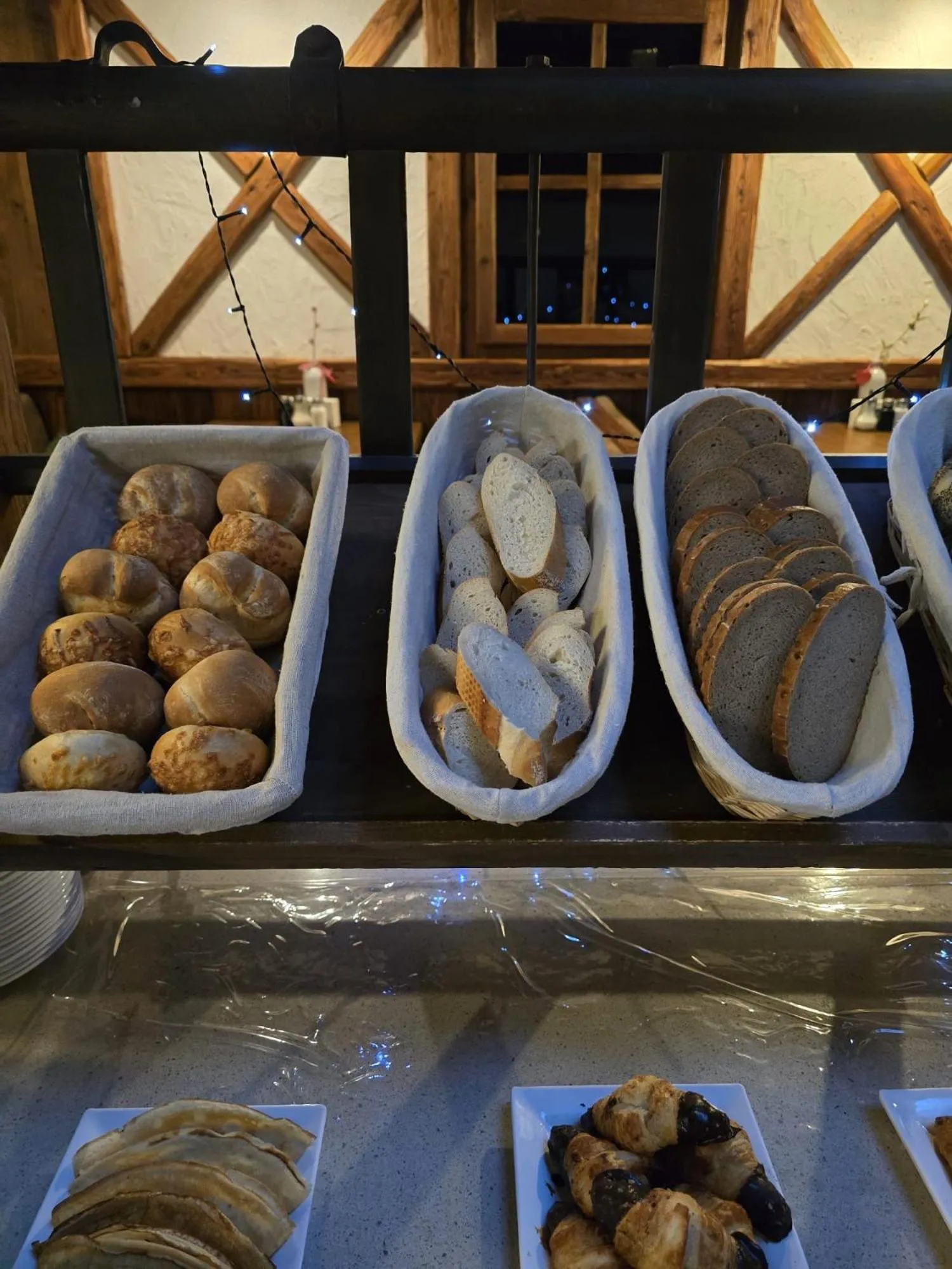 Buffet breakfast in Hotel Enziana Wien