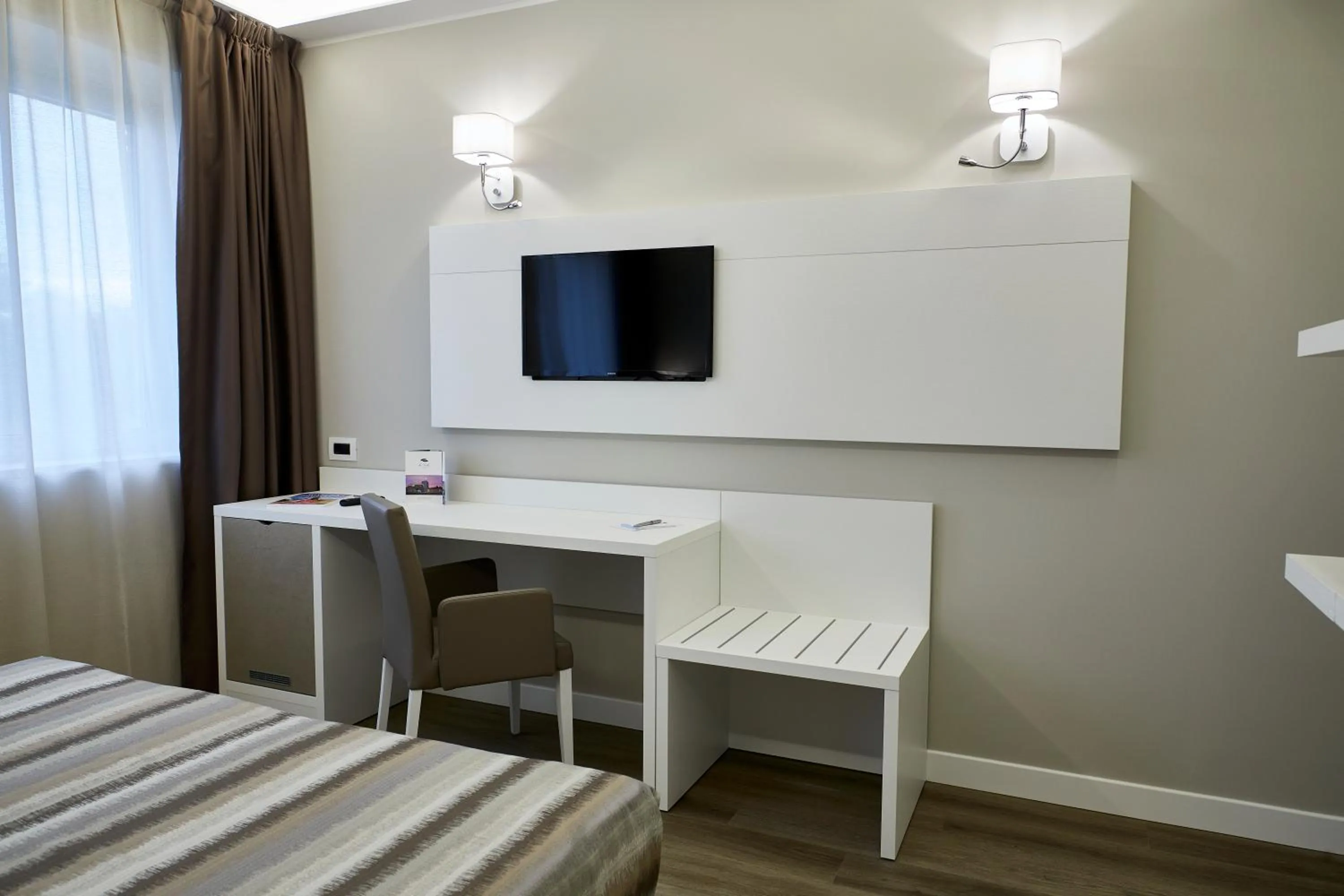 Bedroom, Bed in La Perla