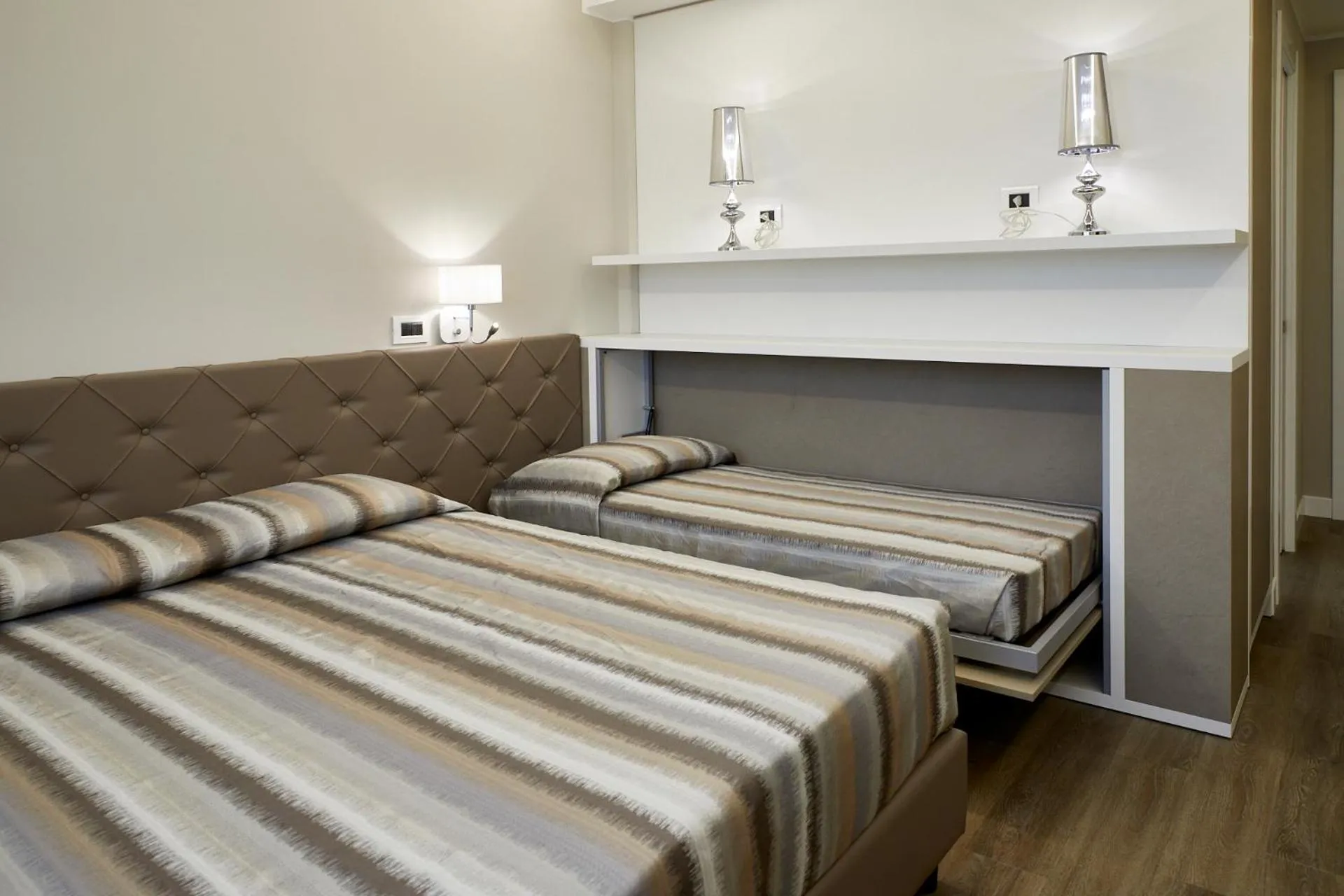 Bedroom, Bed in La Perla