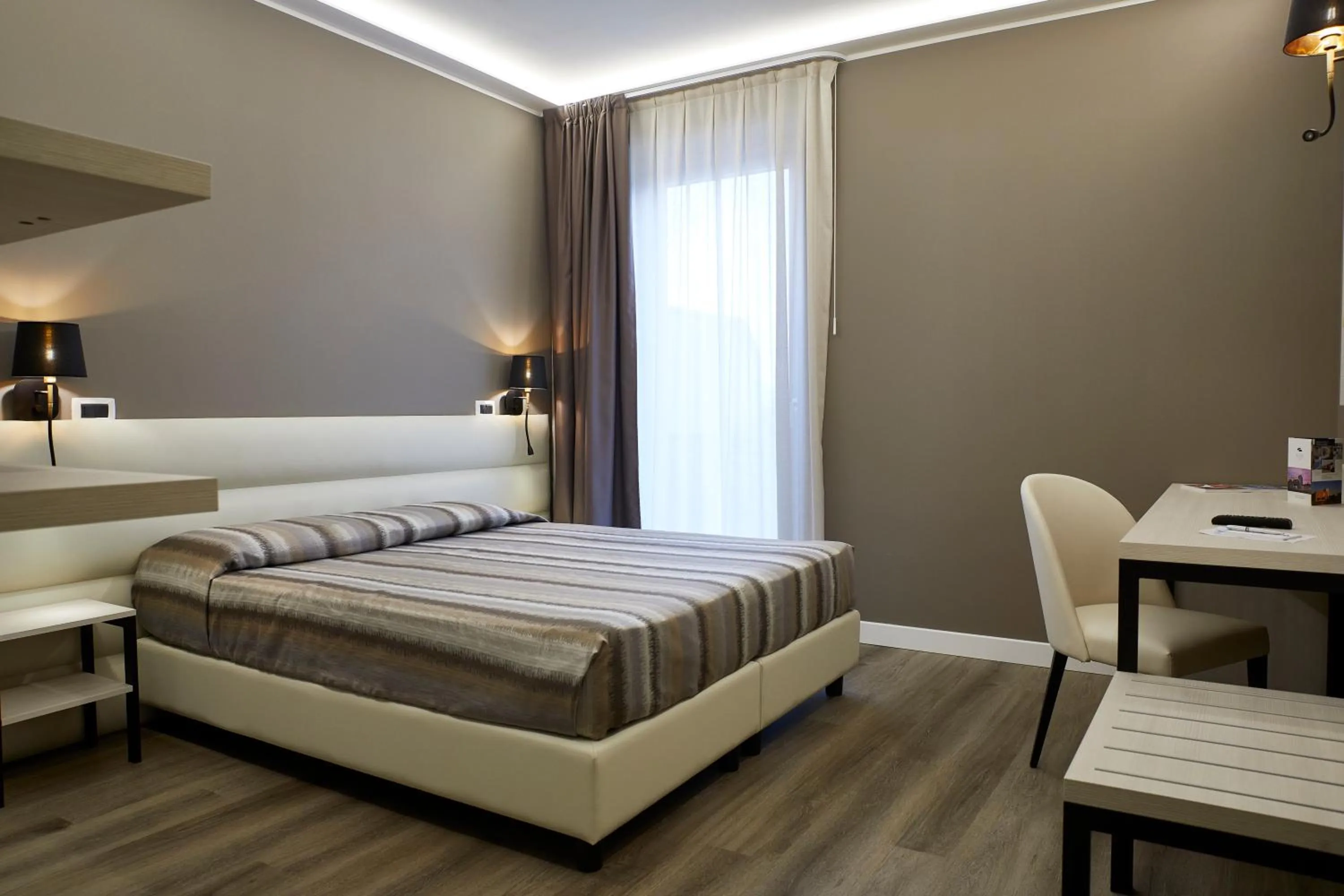 Bedroom, Bed in La Perla