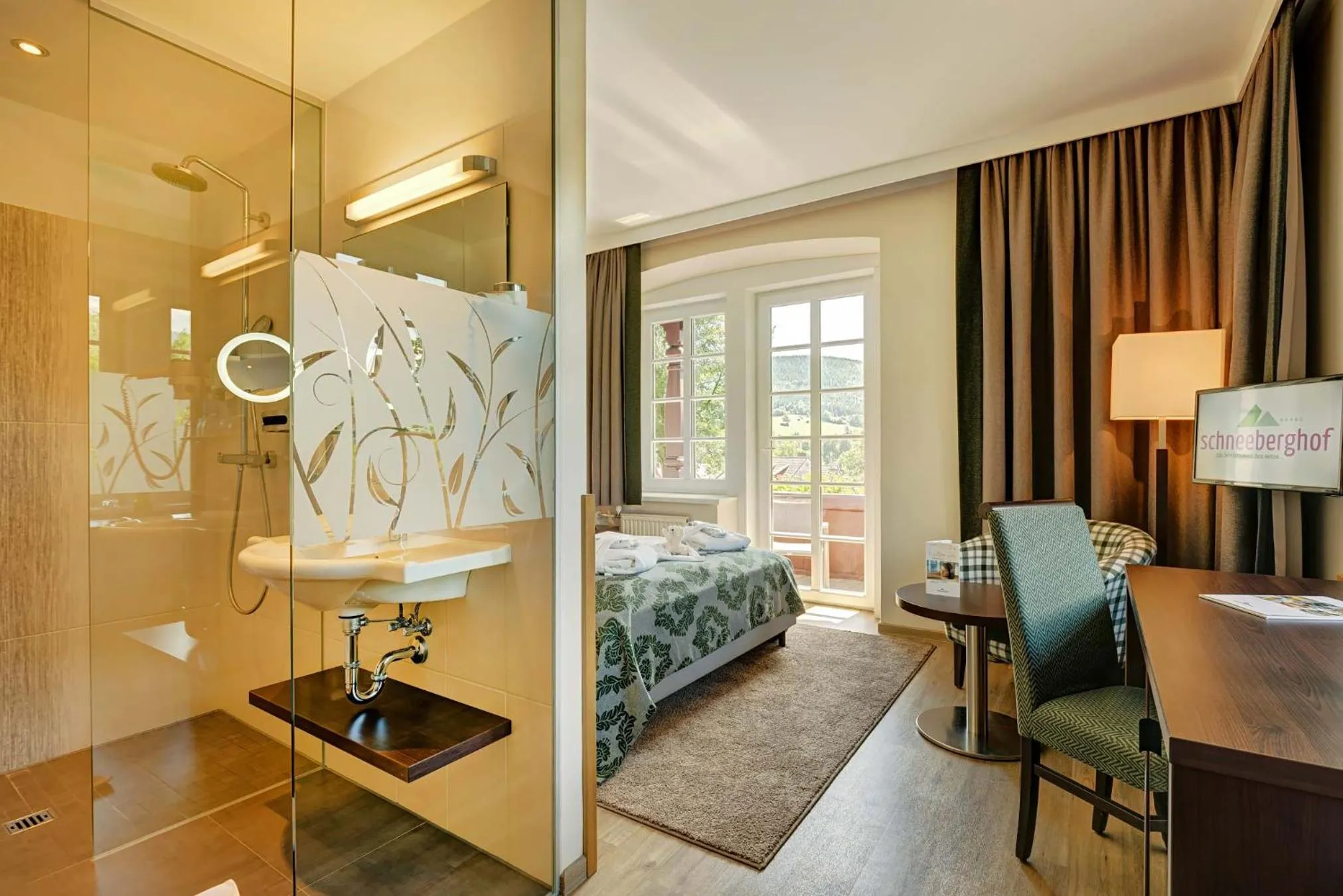 Photo of the whole room, Bed in Hotel Schneeberghof