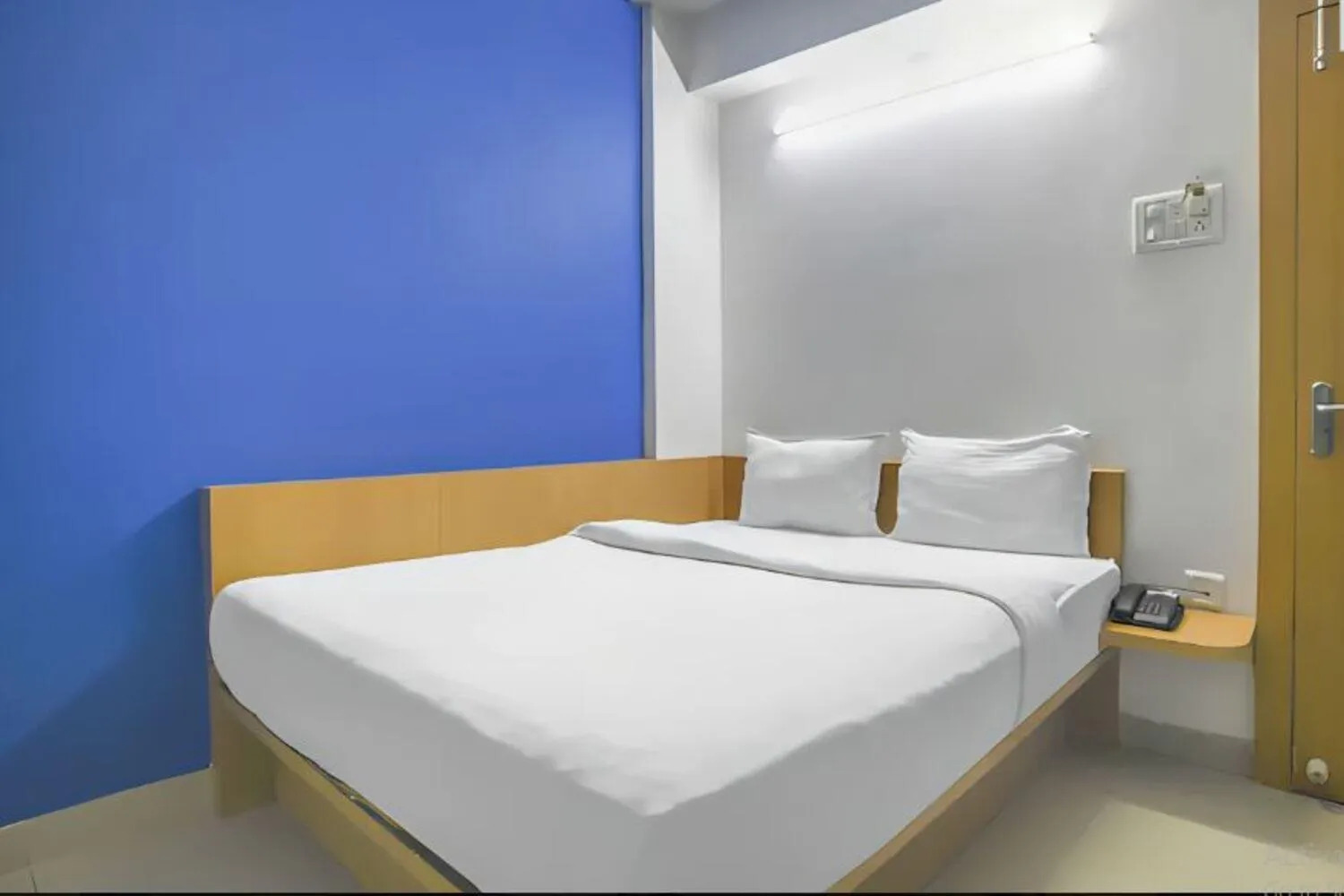 Bedroom, Bed in Hotel Satyug Inn