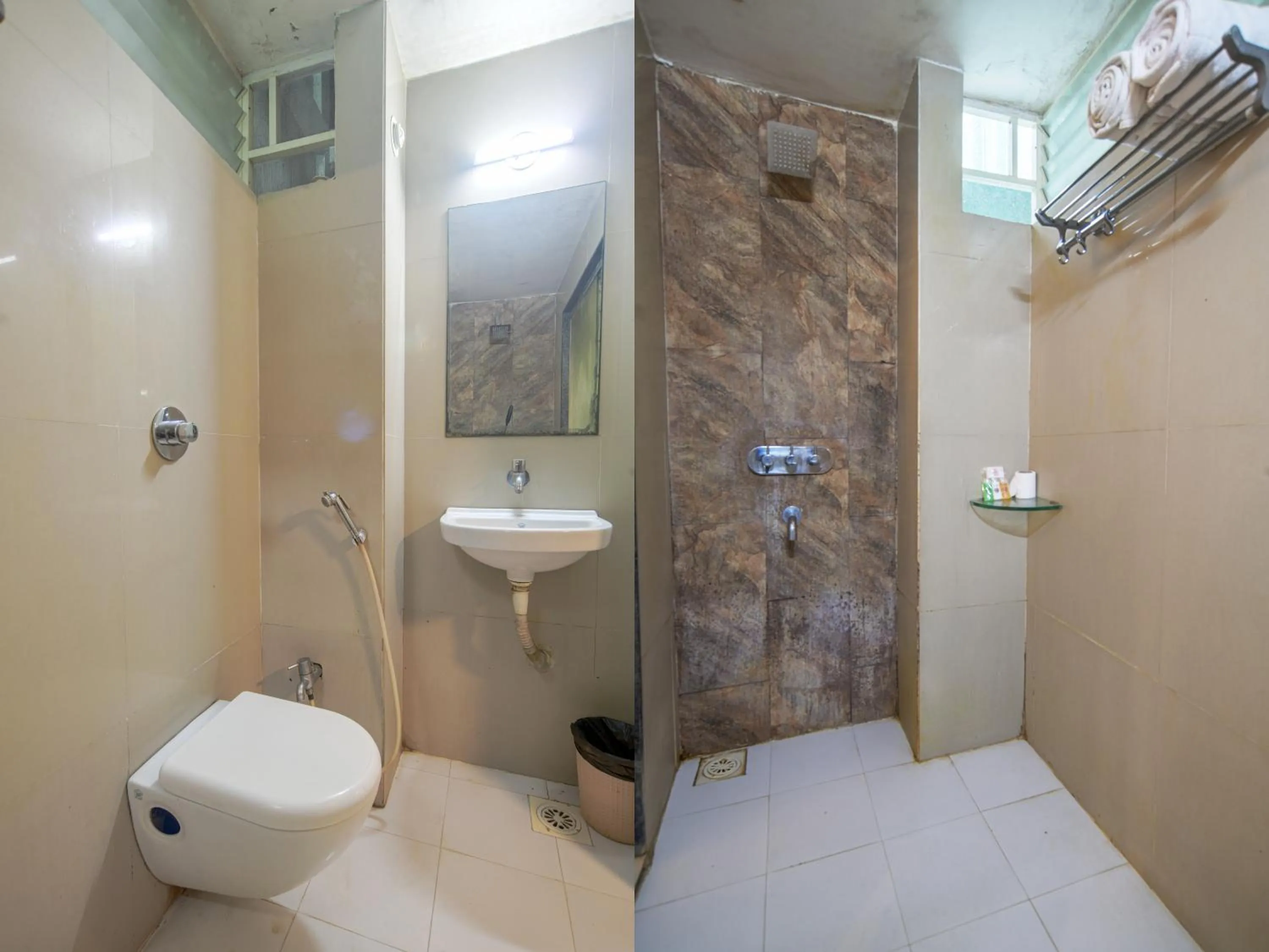 Bathroom in Hotel Satyug Inn