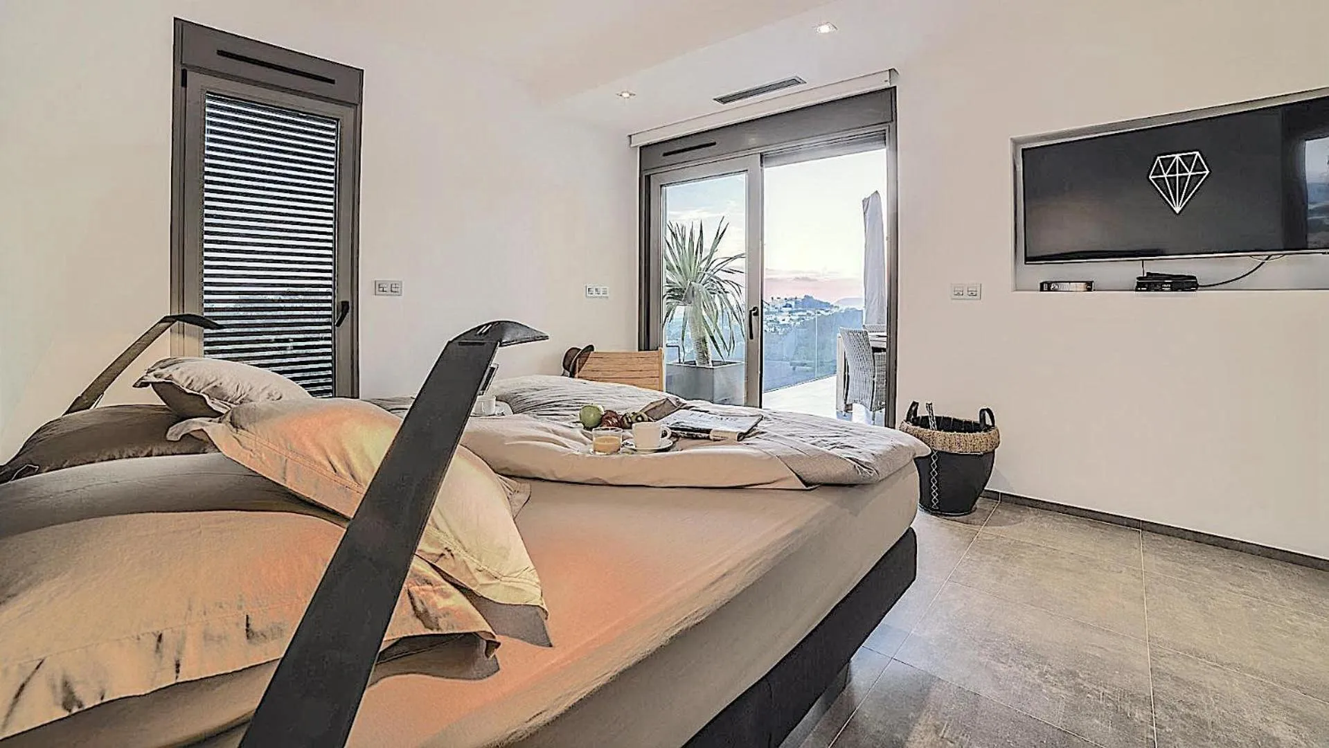 Bed in Graham Holiday Rentals - Moraira Breeze