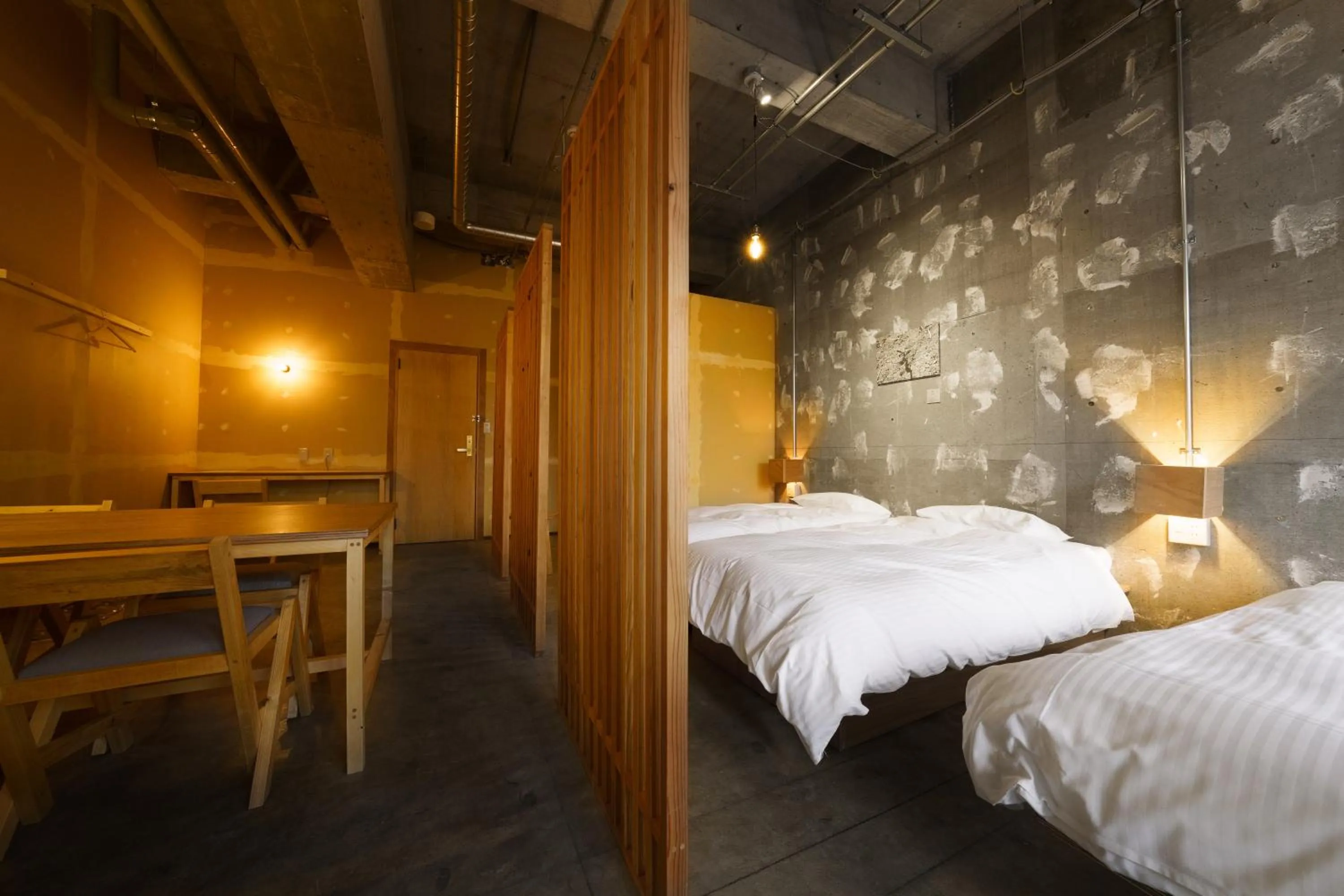 Photo of the whole room, Bed in Yoichi LOOP