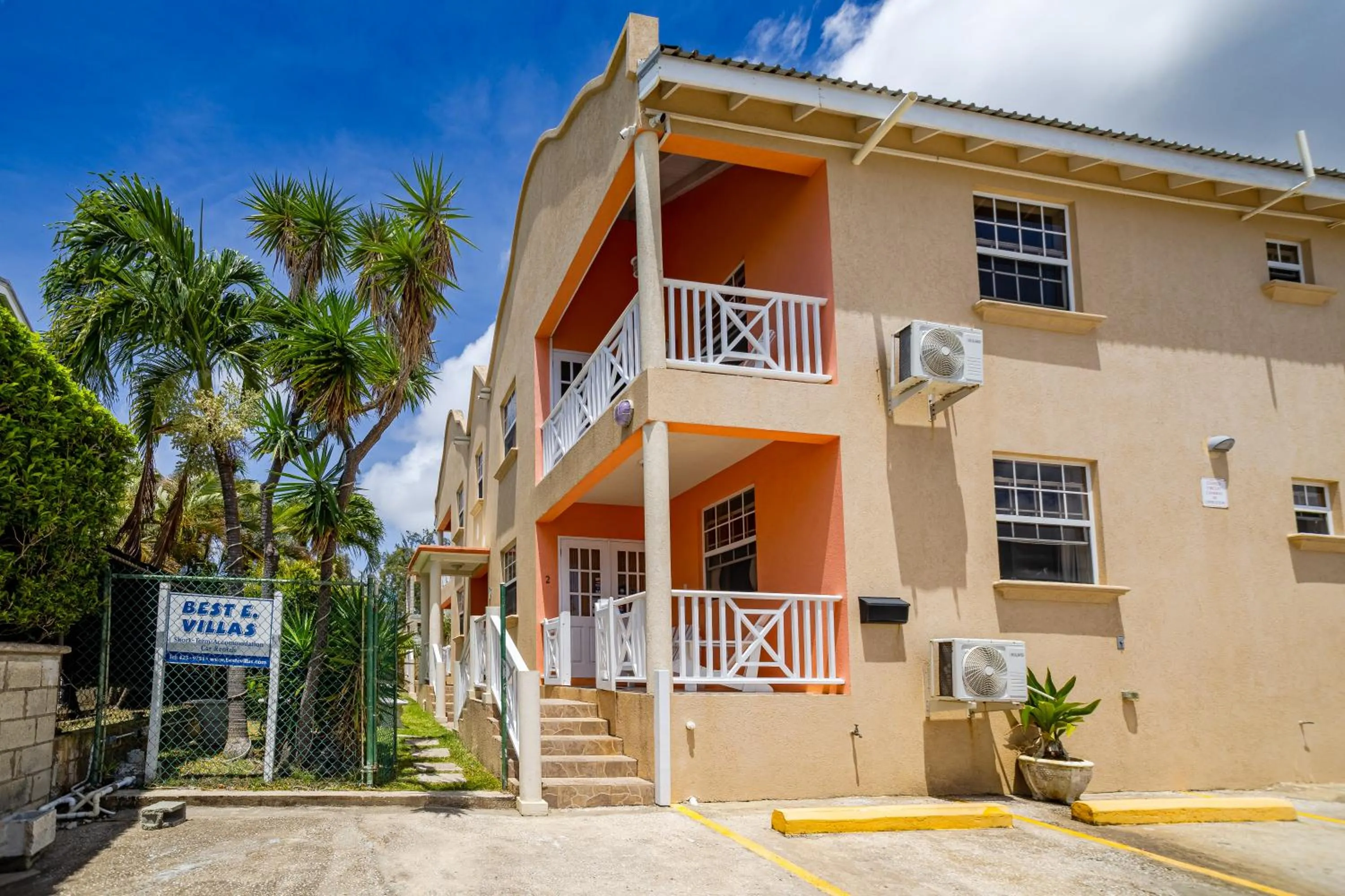 Property building in Best E Villas Providence Ch Ch