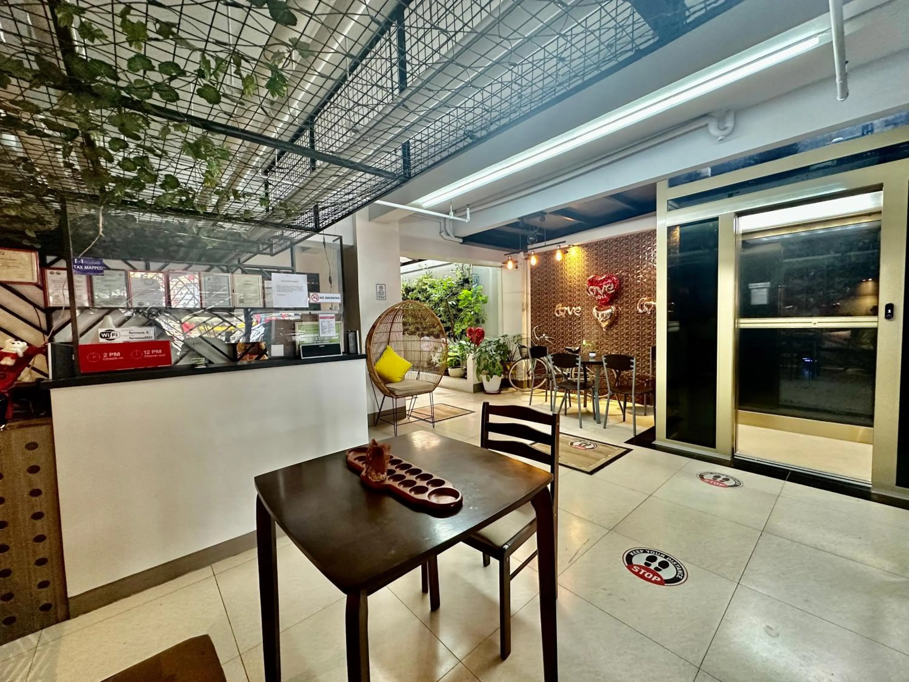 Seating area in Cornerstone Manor Inn