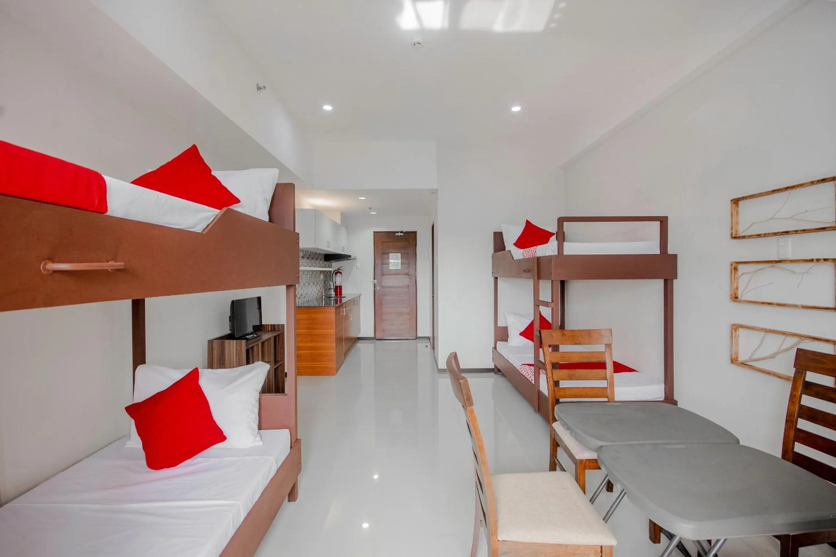 Bedroom, Bed in Cornerstone Manor Inn