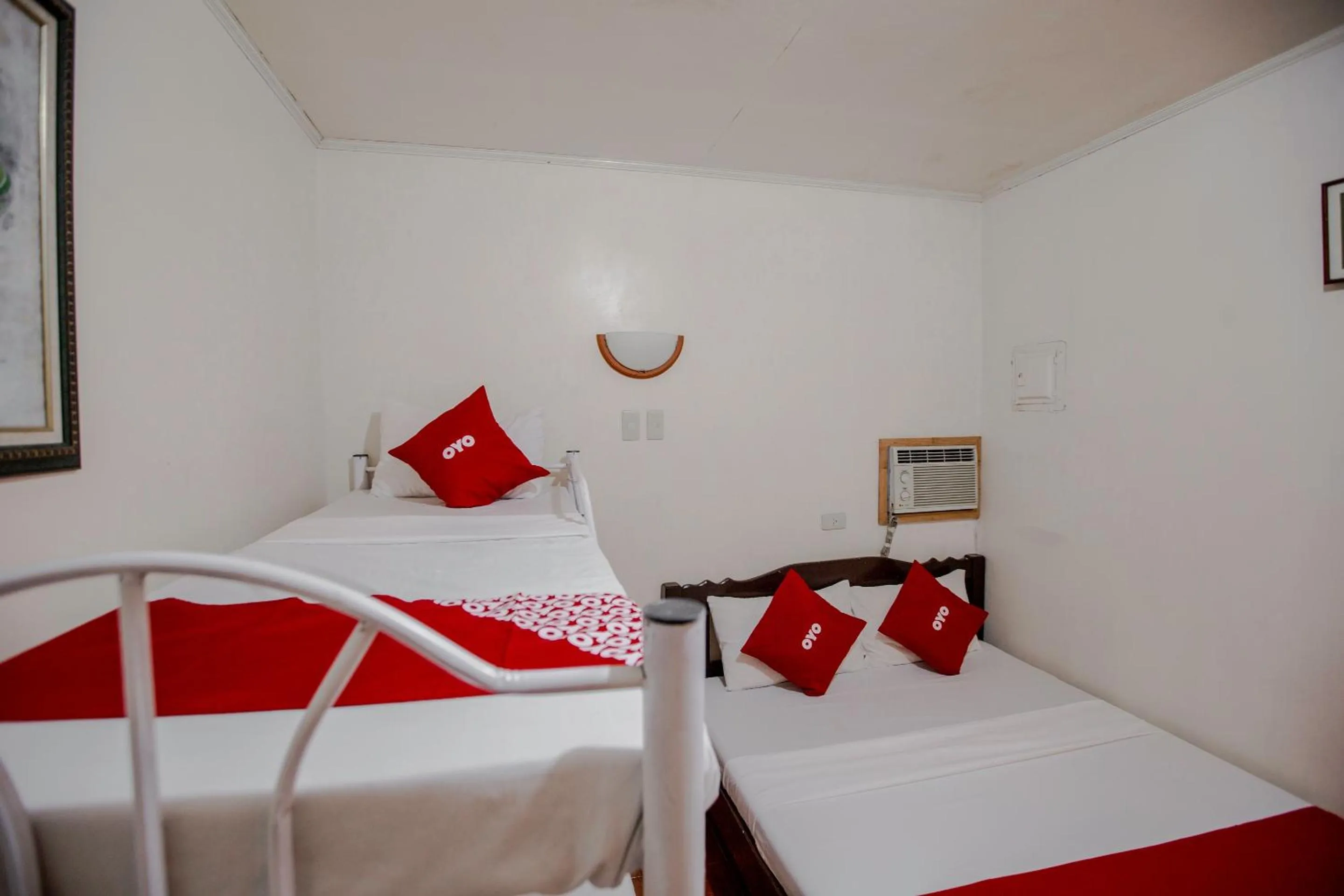 Bedroom, Bed in OYO 741 Sierra Travellers Inn