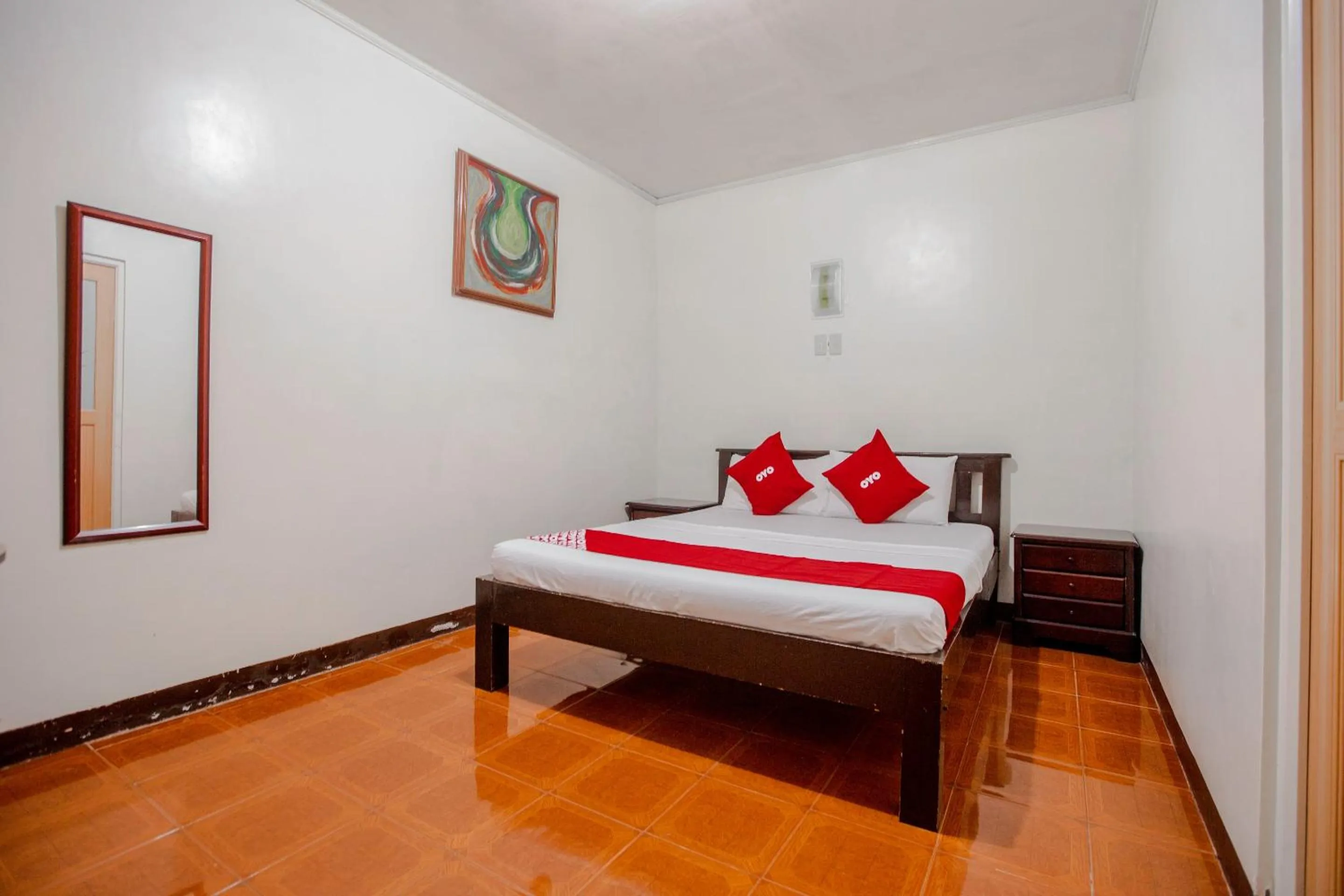 Bedroom, Bed in OYO 741 Sierra Travellers Inn