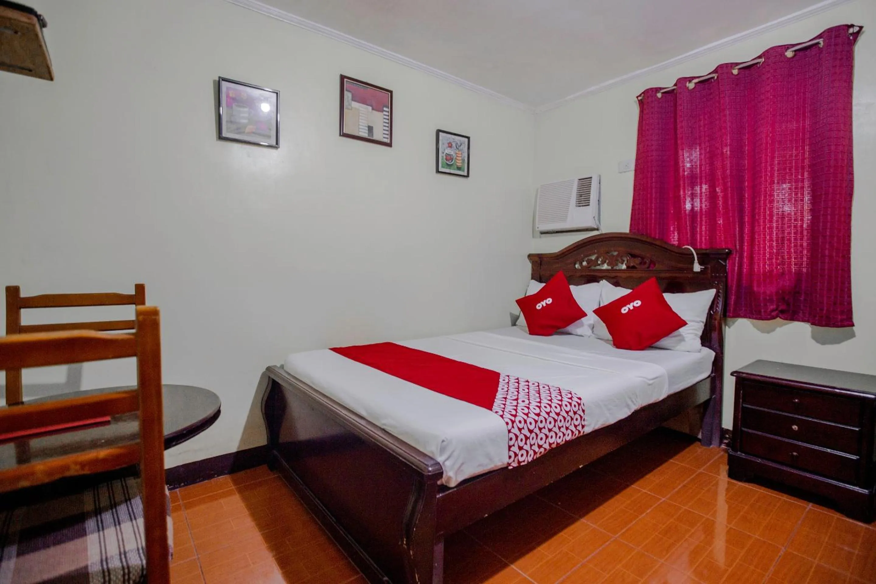 Bedroom, Bed in OYO 741 Sierra Travellers Inn