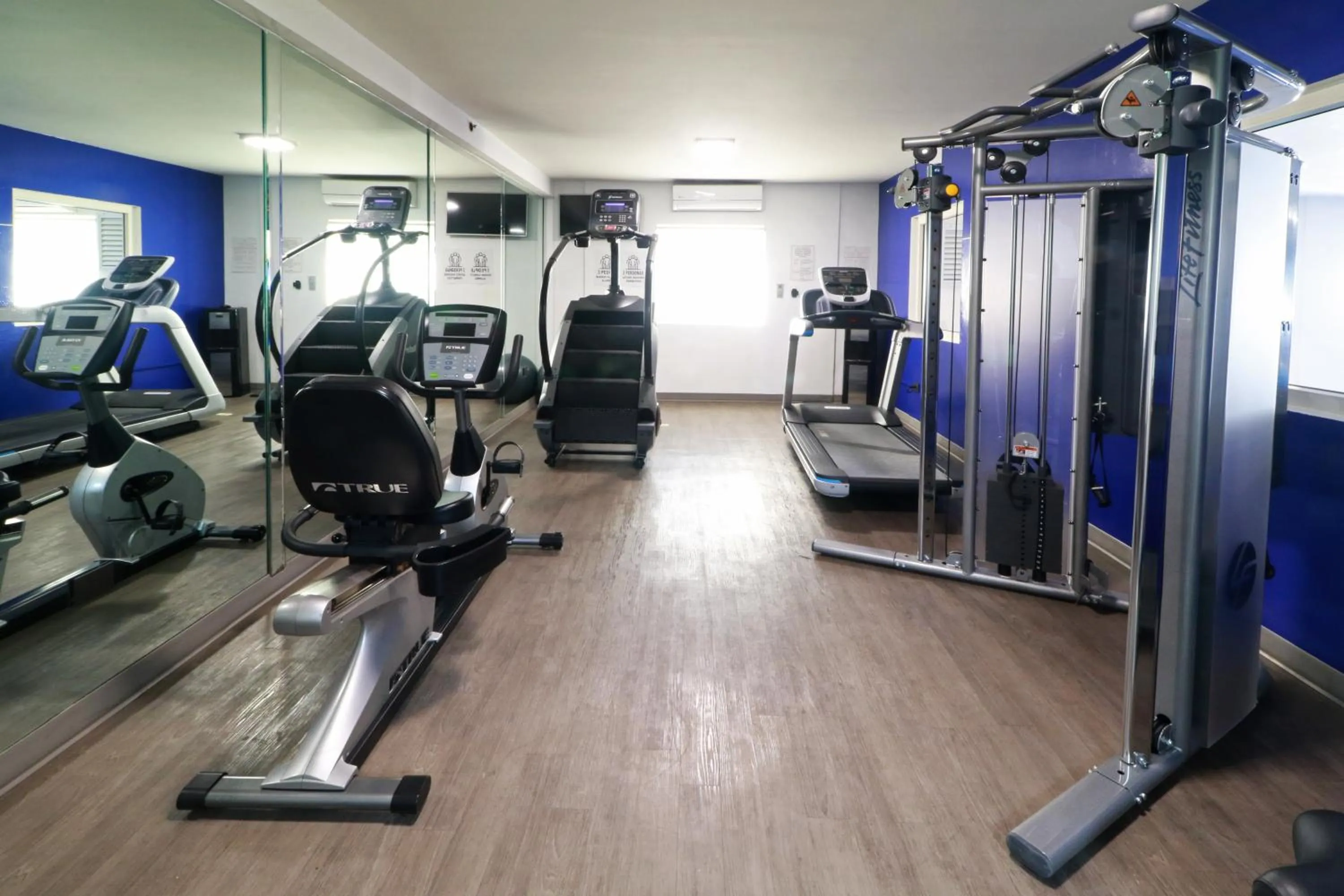 Fitness centre/facilities in Holiday Inn Express Piedras Negras by IHG