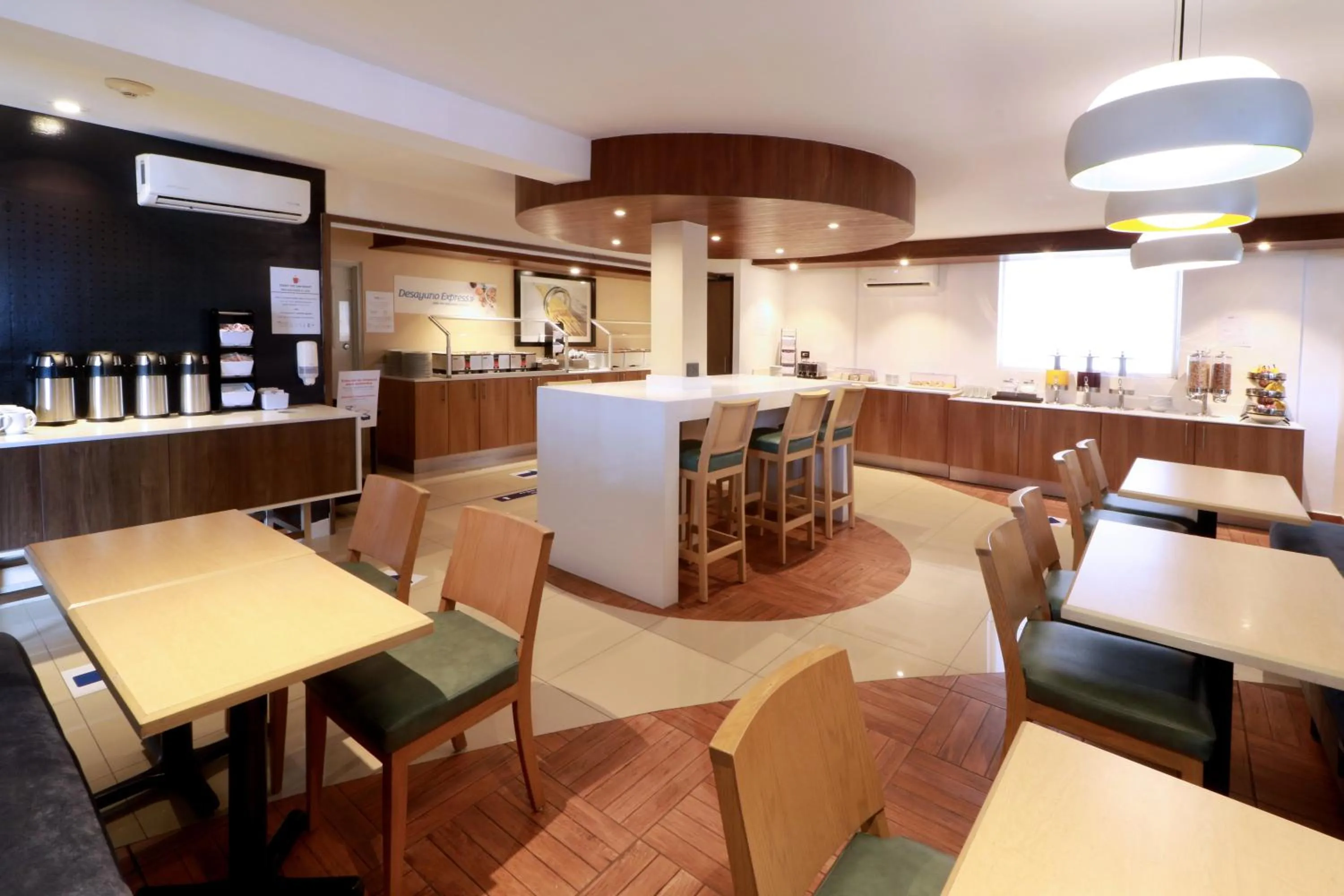 Breakfast in Holiday Inn Express Piedras Negras by IHG