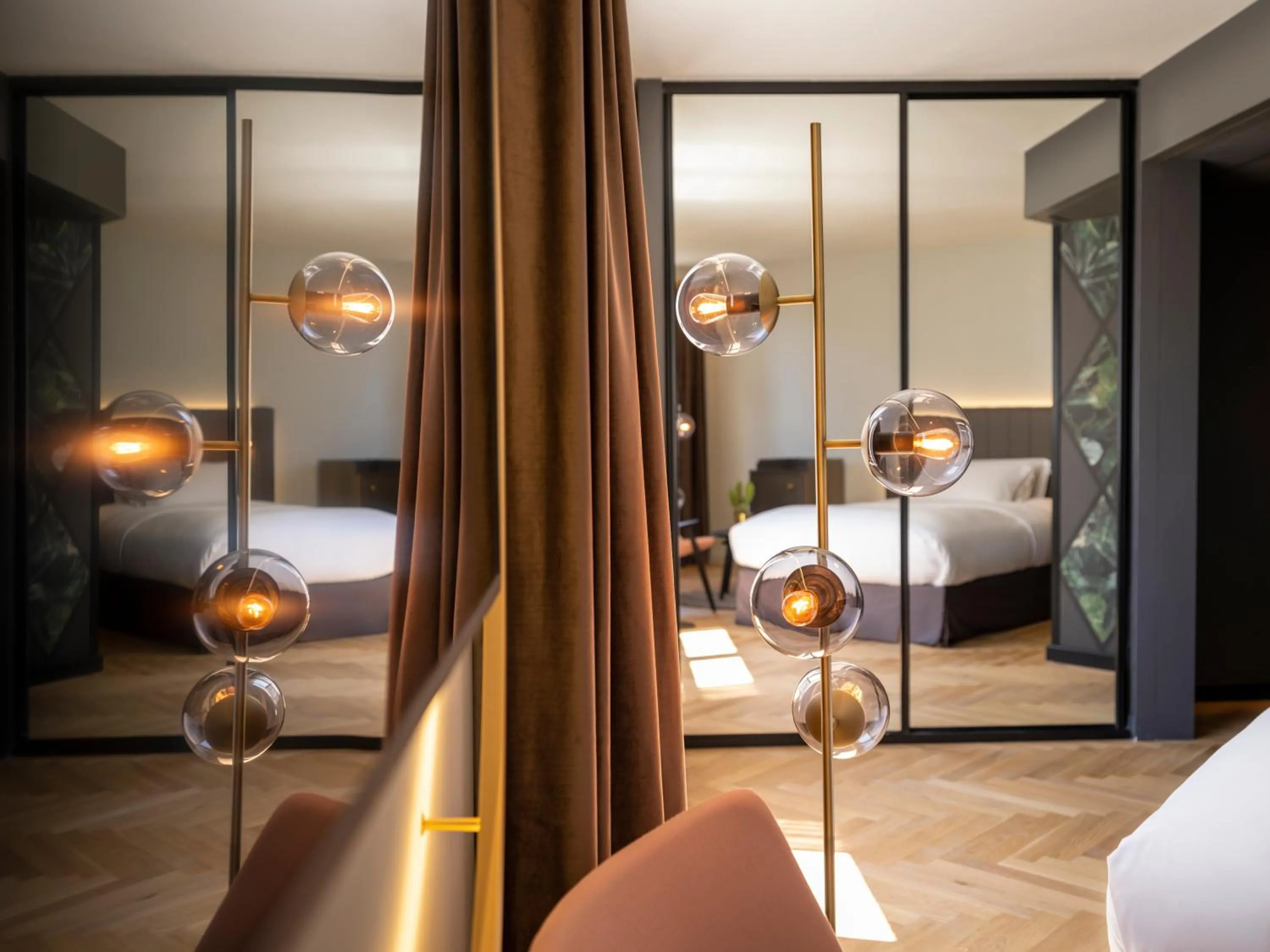 Bedroom, Bed in Hotel Am Konzerthaus - MGallery Collection