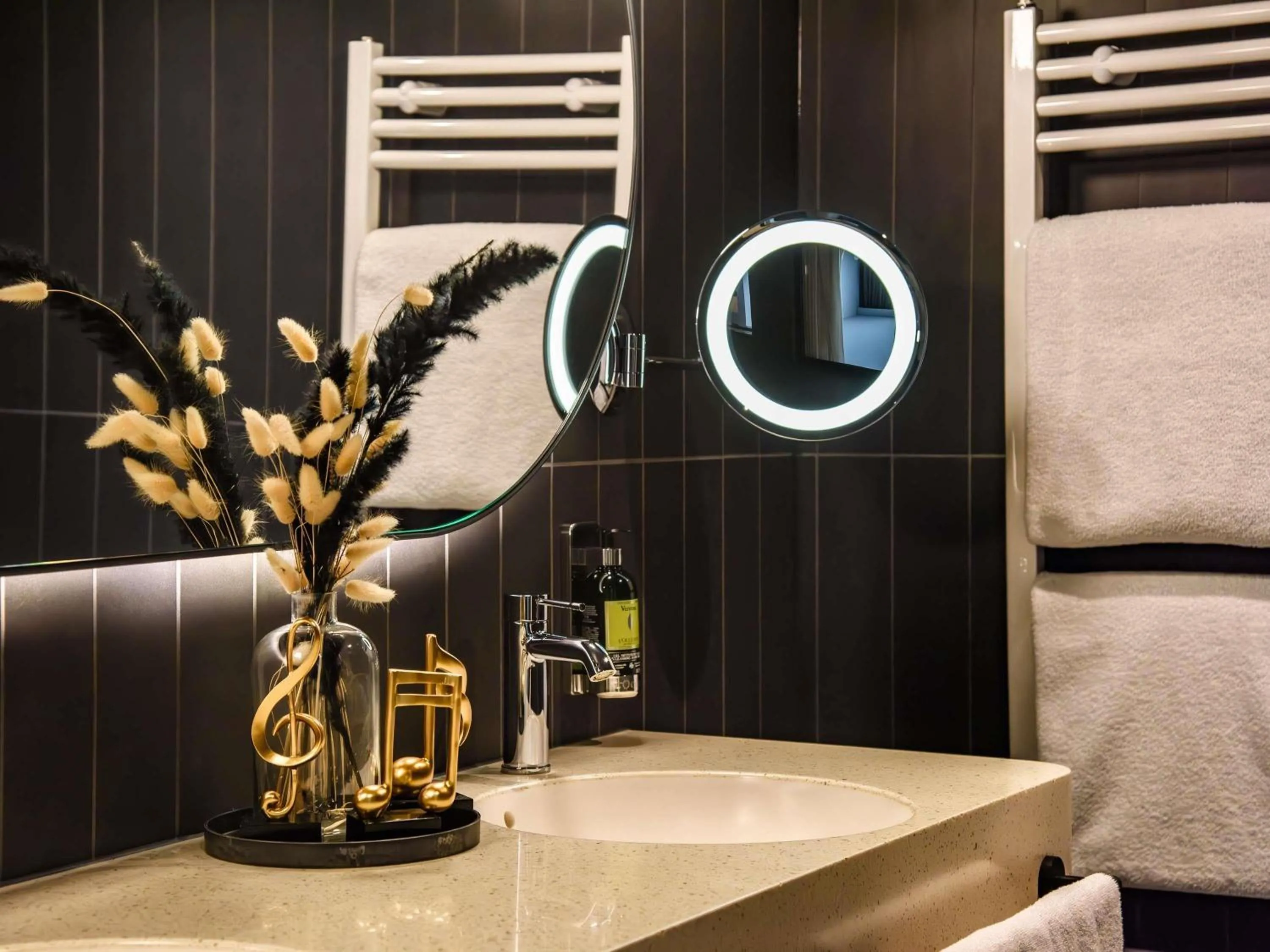 Bedroom in Hotel Am Konzerthaus - MGallery Collection