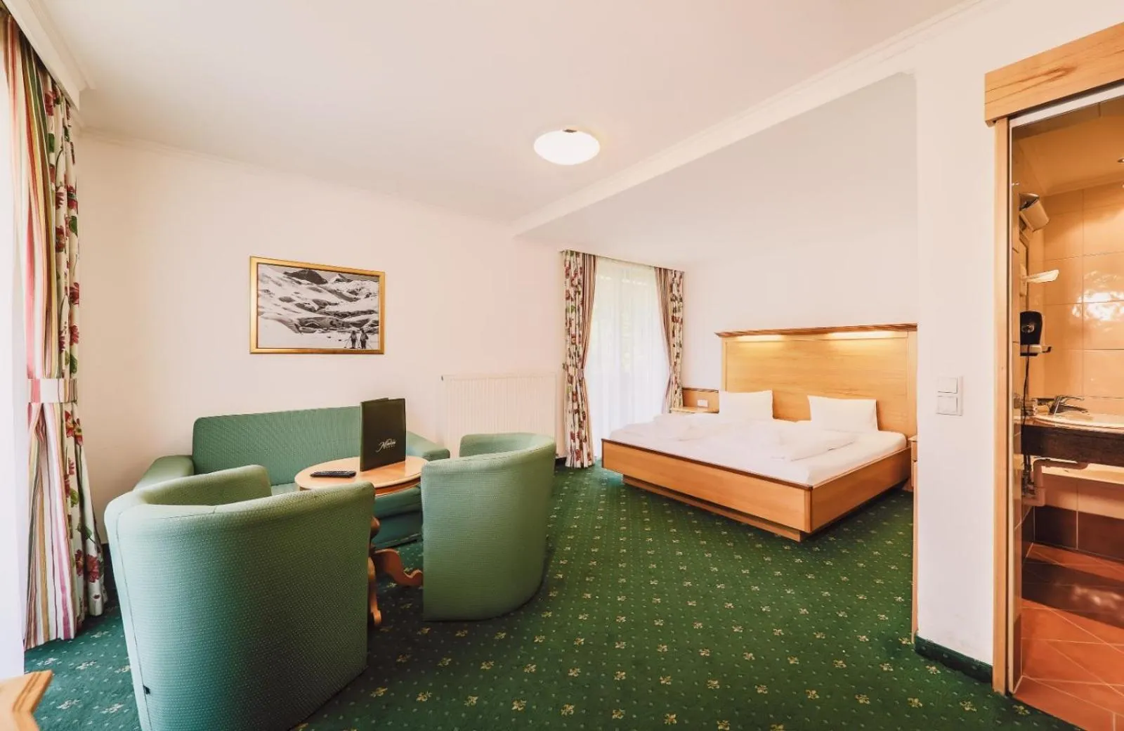 Bed in Hotel Martini Kaprun inkluding breakfast & free parking