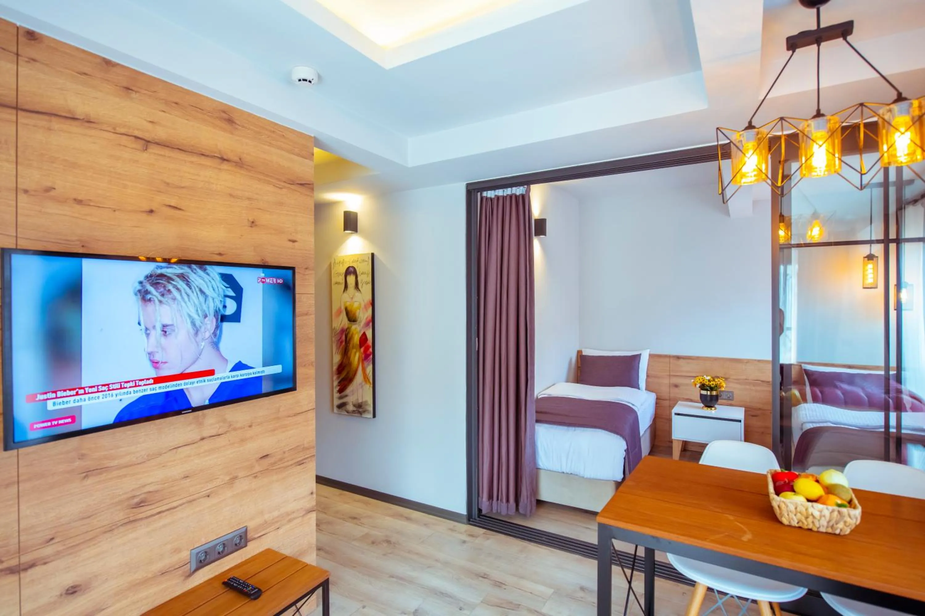 TV and multimedia in S3 King Residence