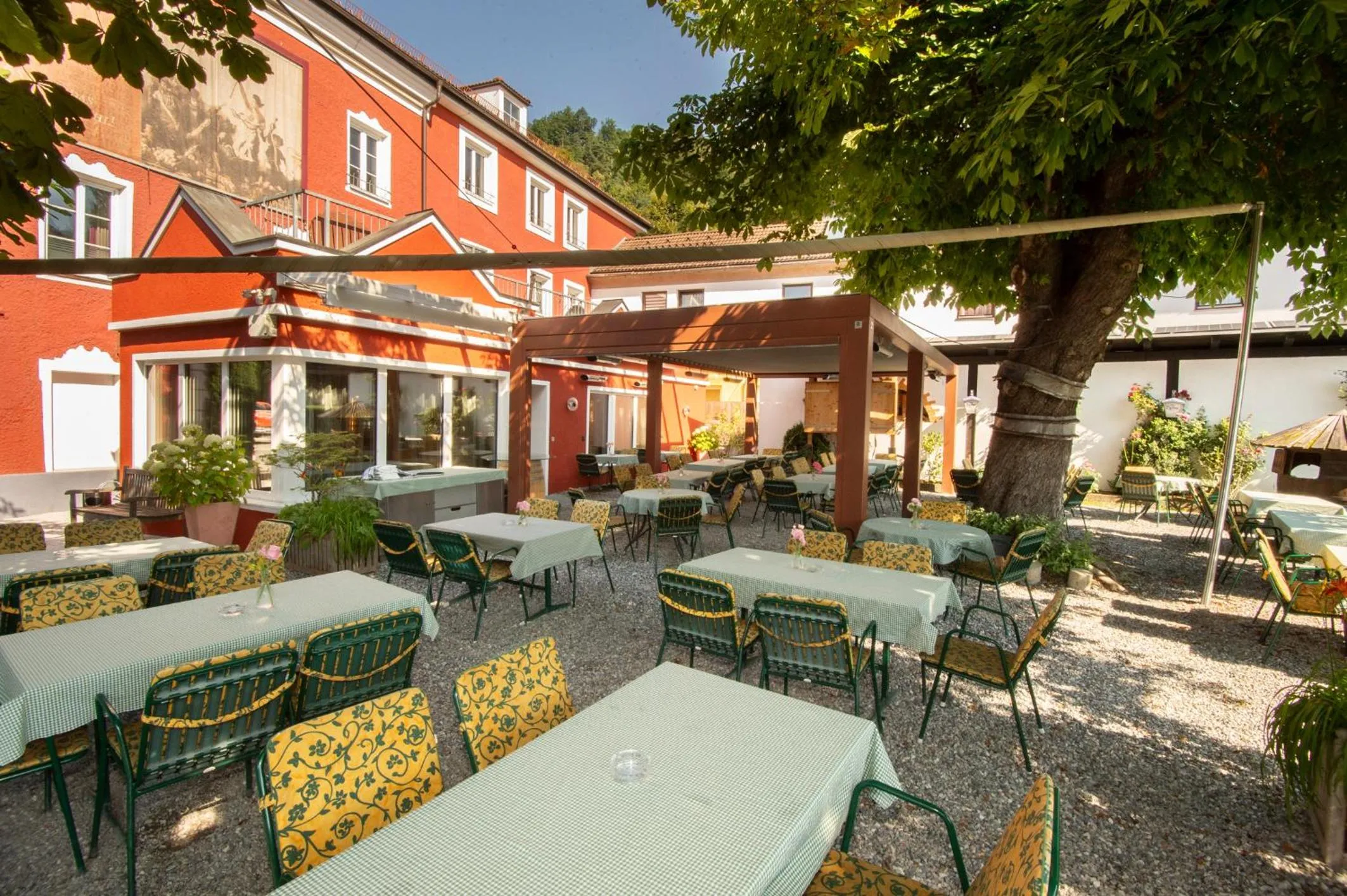 Restaurant/places to eat in Dollinger