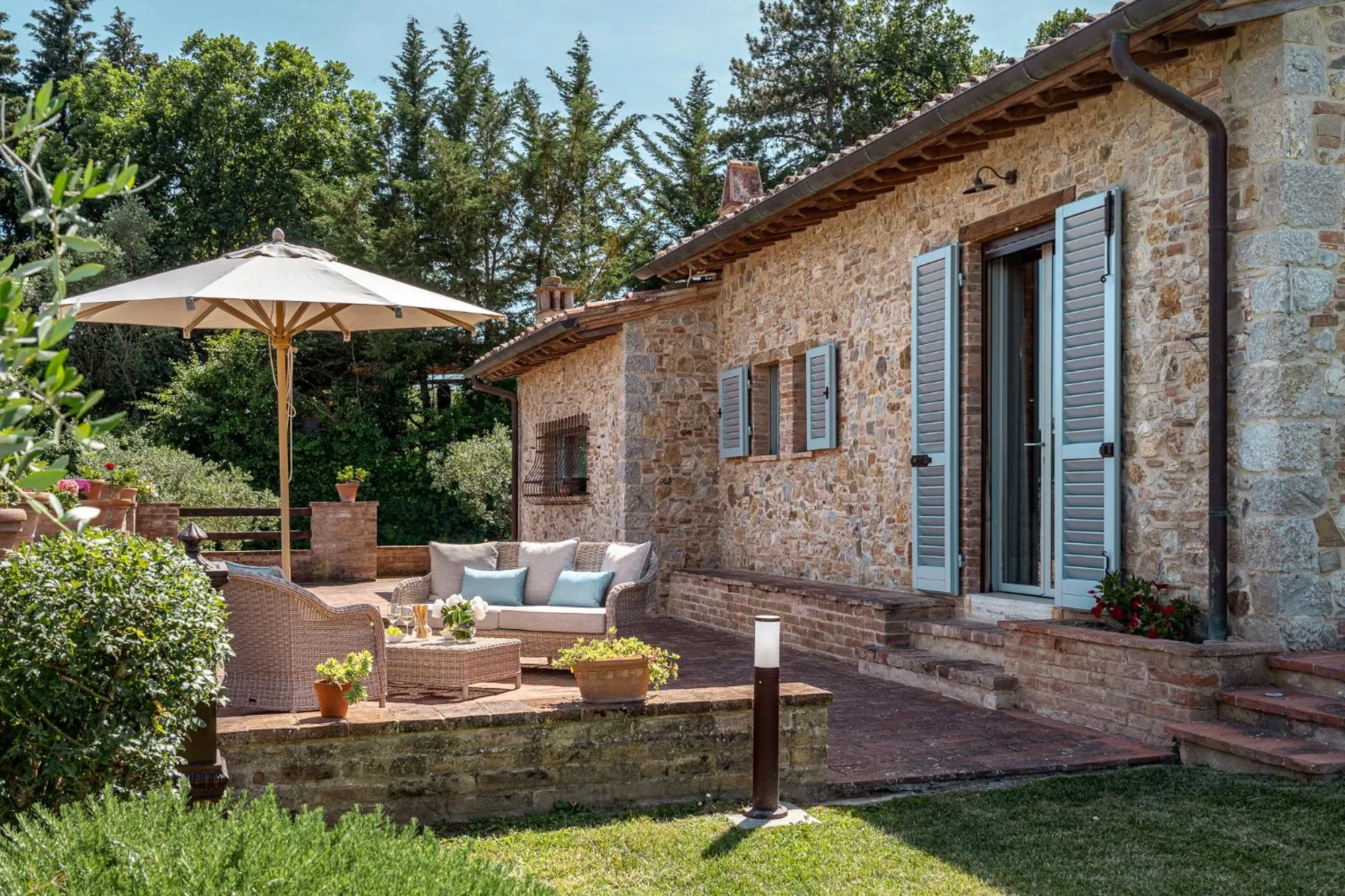 L'Oliveta 6, Emma Villas