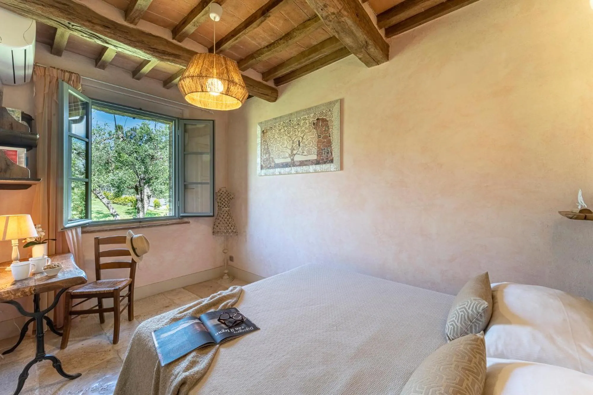 Bed in L'Oliveta 6, Emma Villas