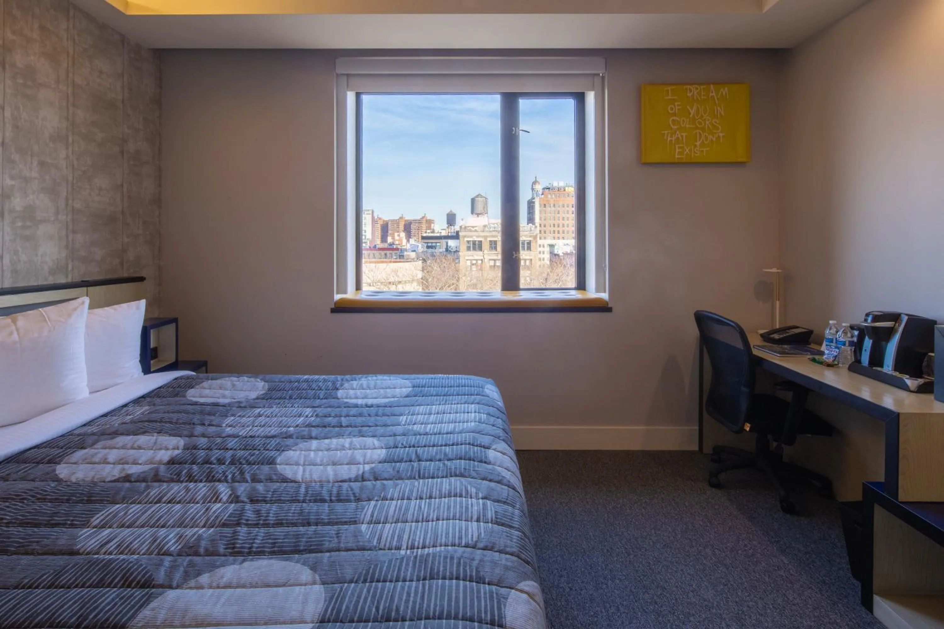 Bed in Leon Hotel LES