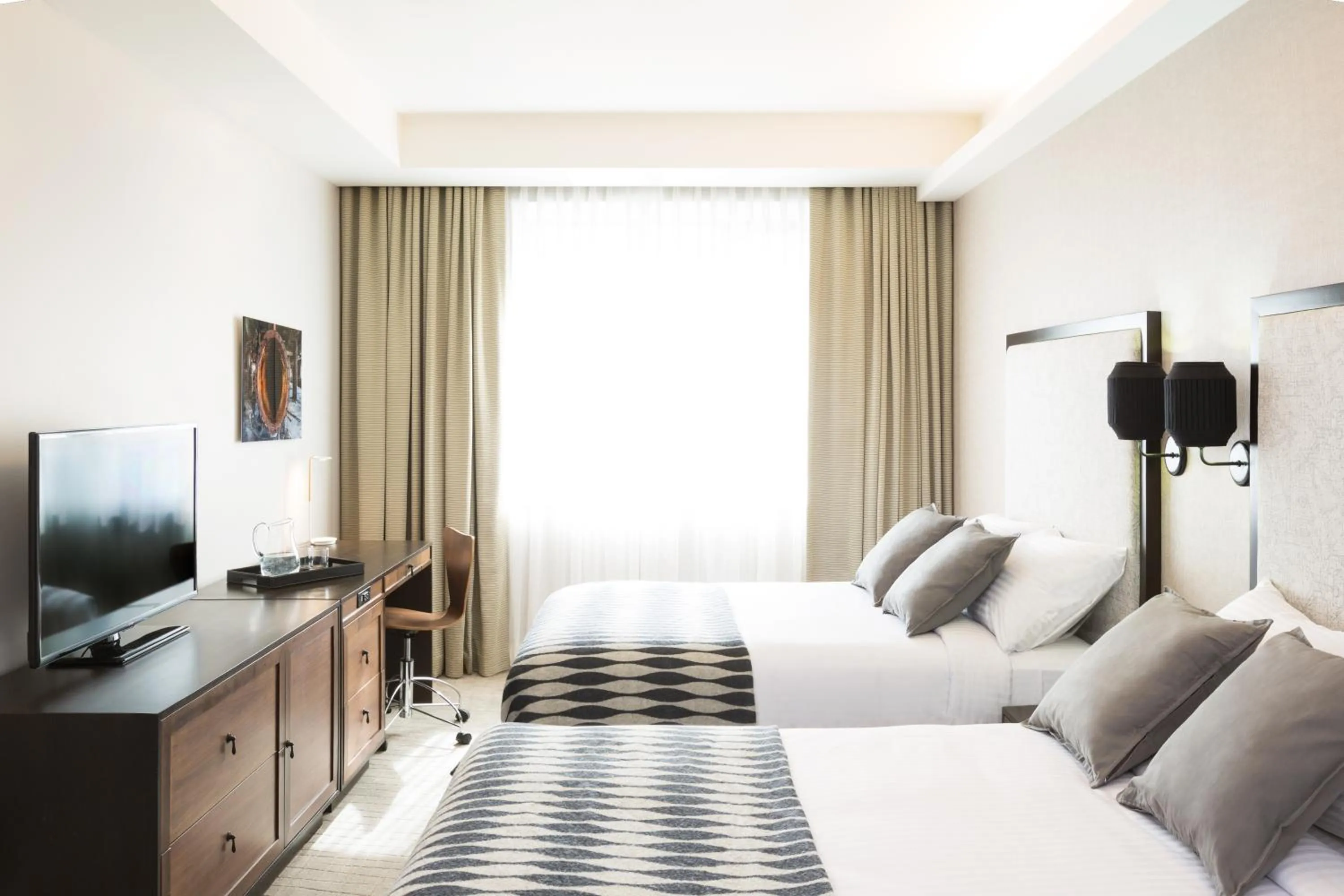 Bedroom, Bed in Leon Hotel LES