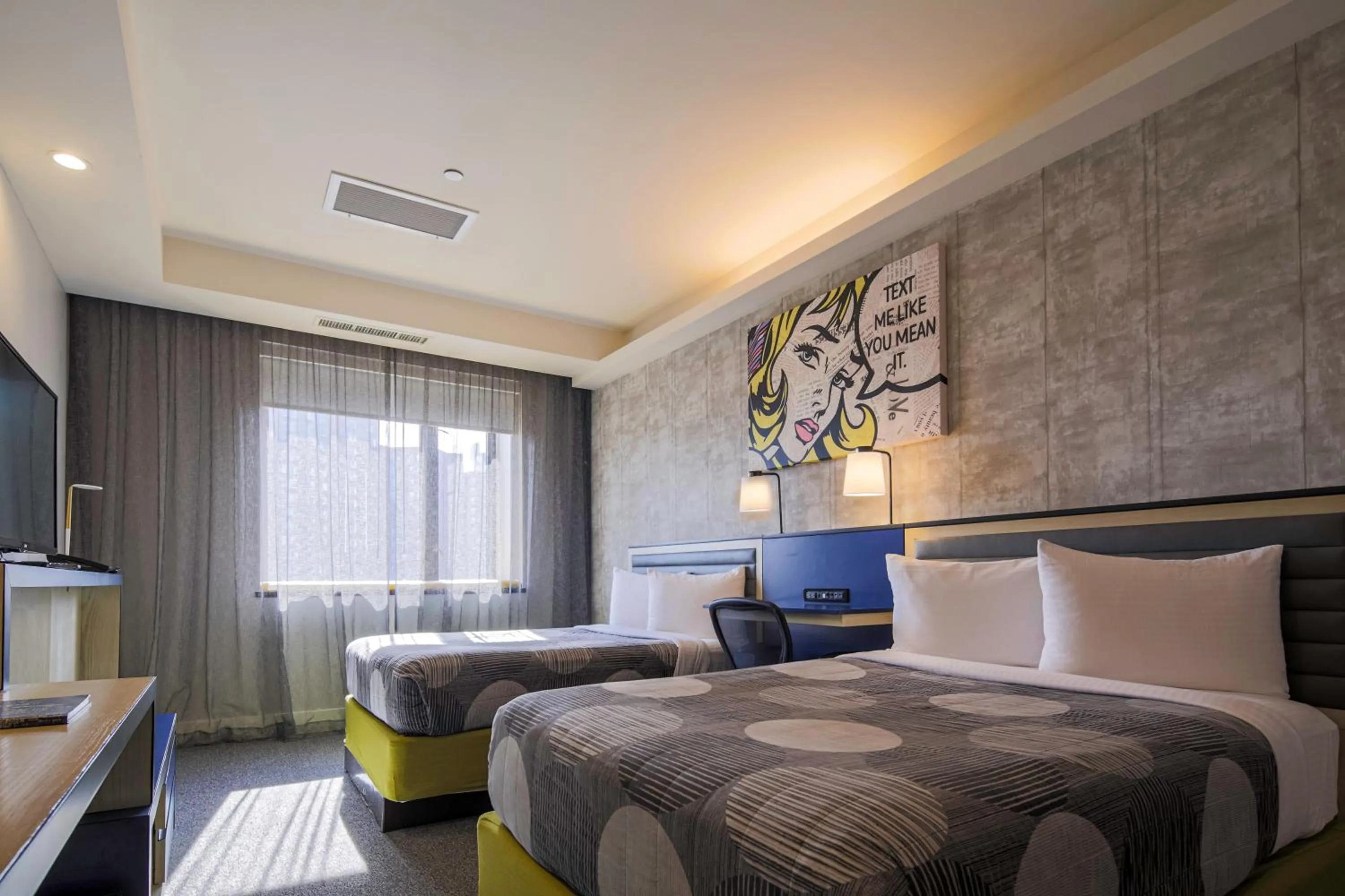 Bed in Leon Hotel LES