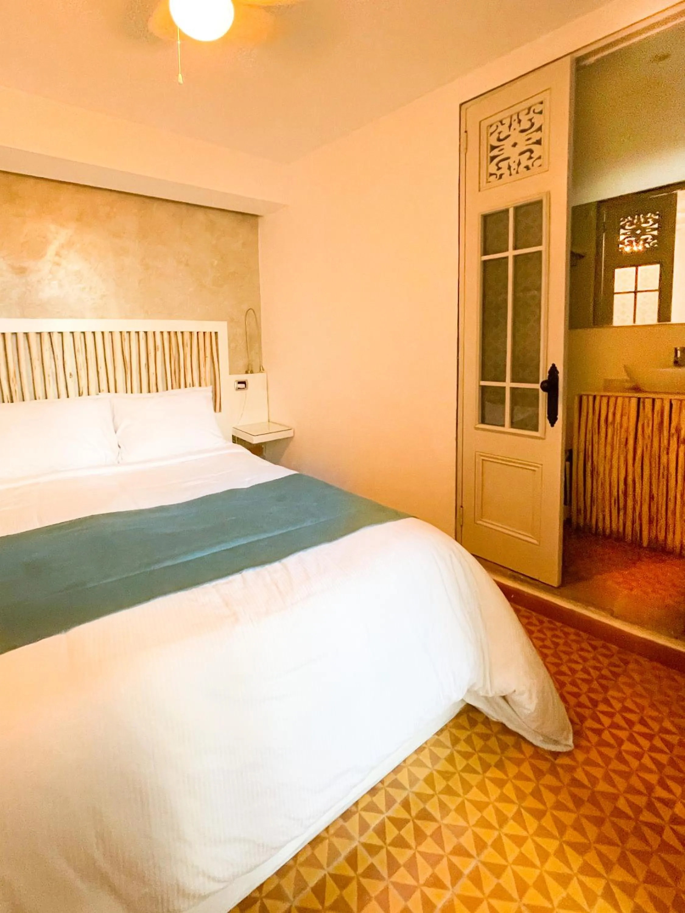 Photo of the whole room, Bed in Mosquito Boutique Hotel Zona Colonial
