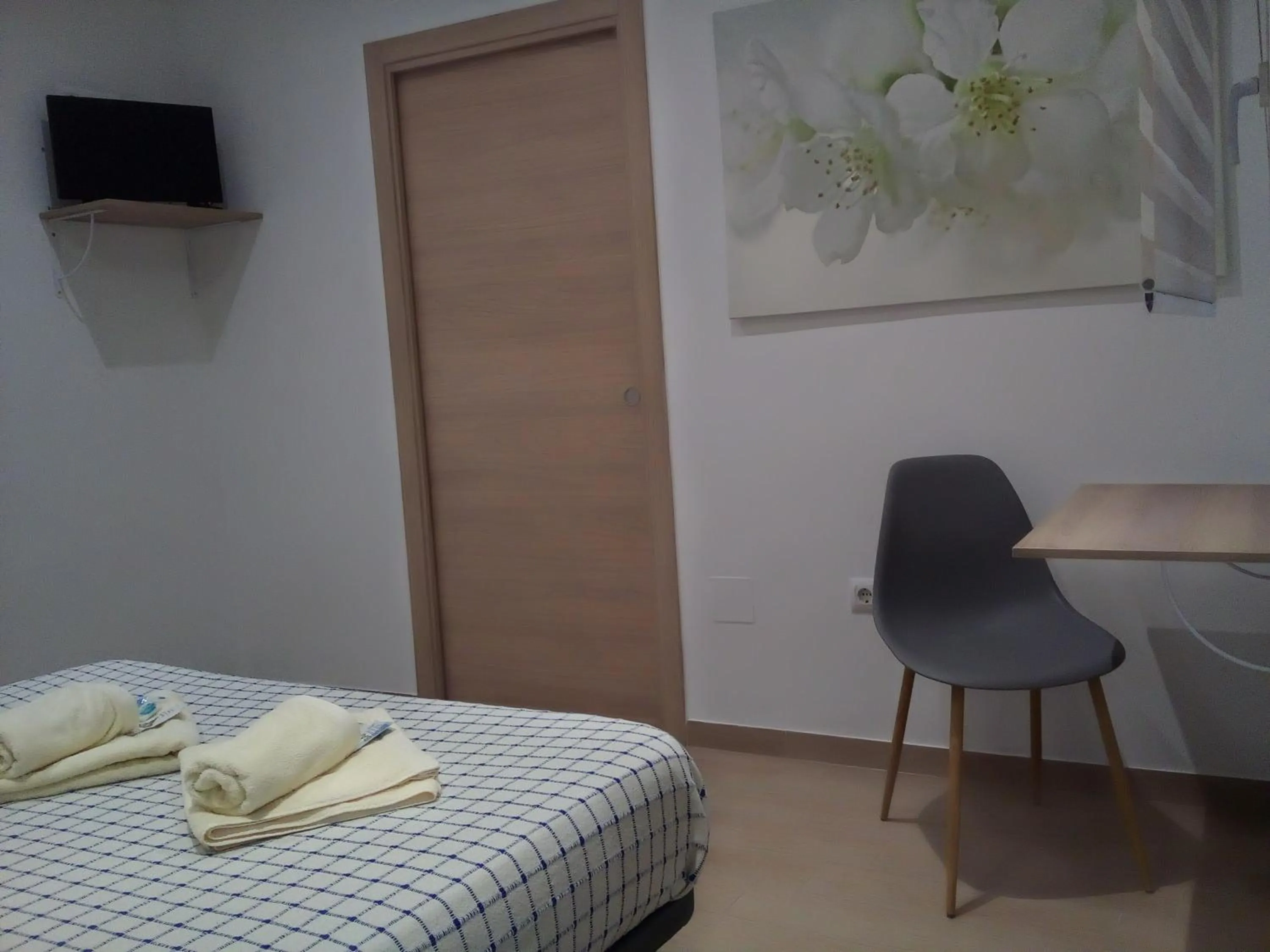 Photo of the whole room, Bed in Casa María