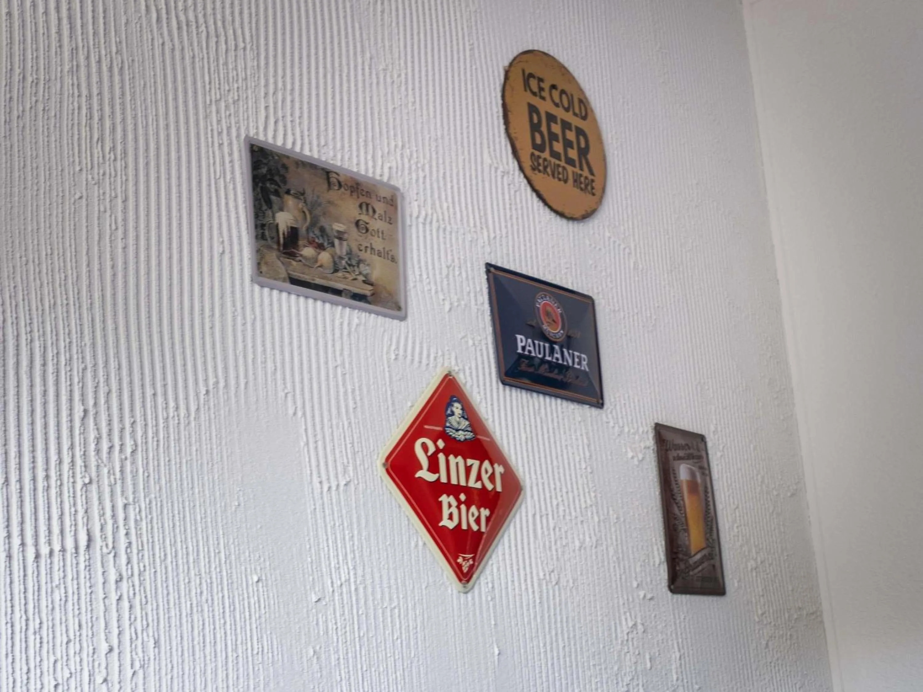 Bedroom in Ibis Styles Linz