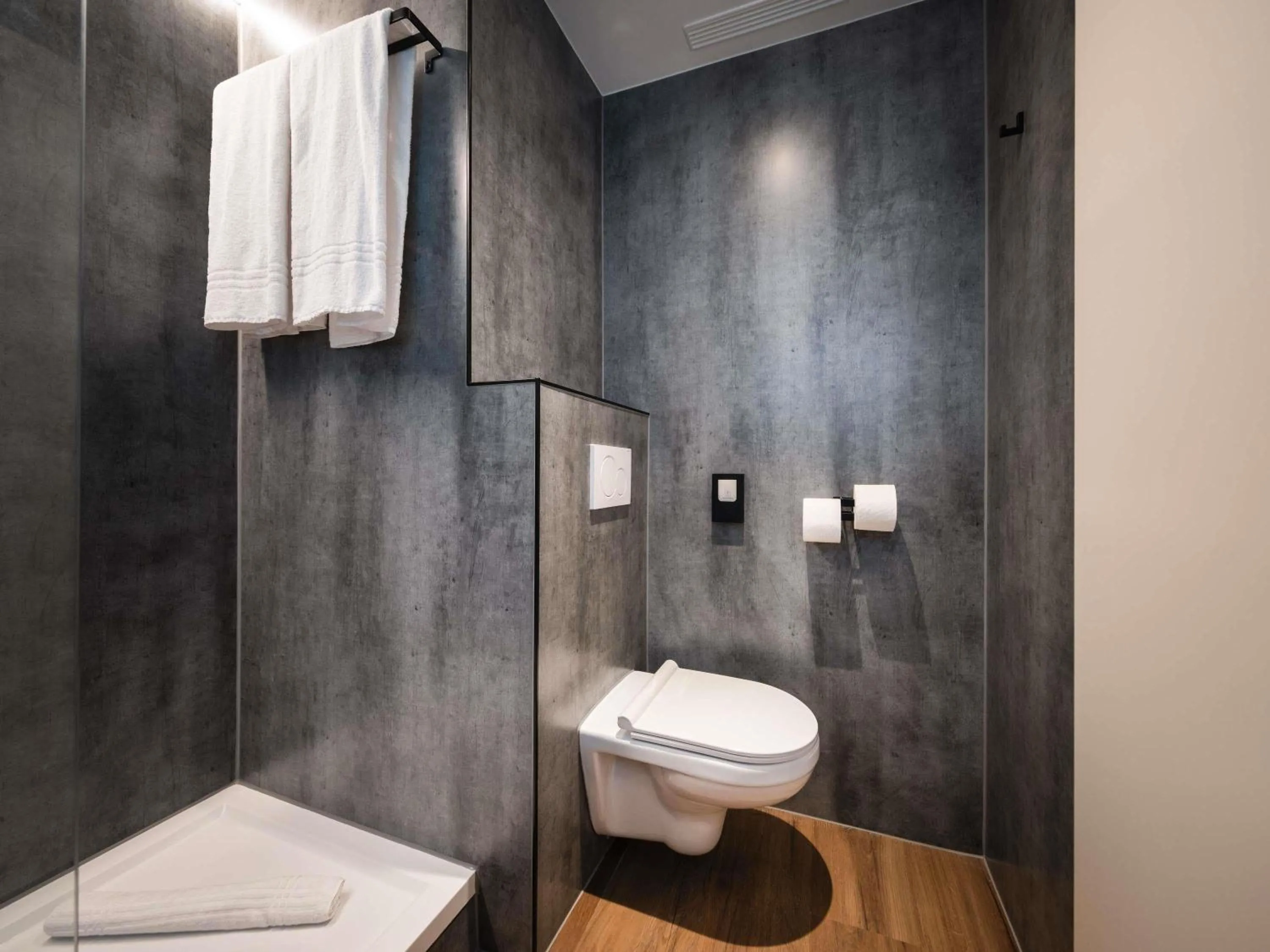 Bedroom in Ibis Styles Linz