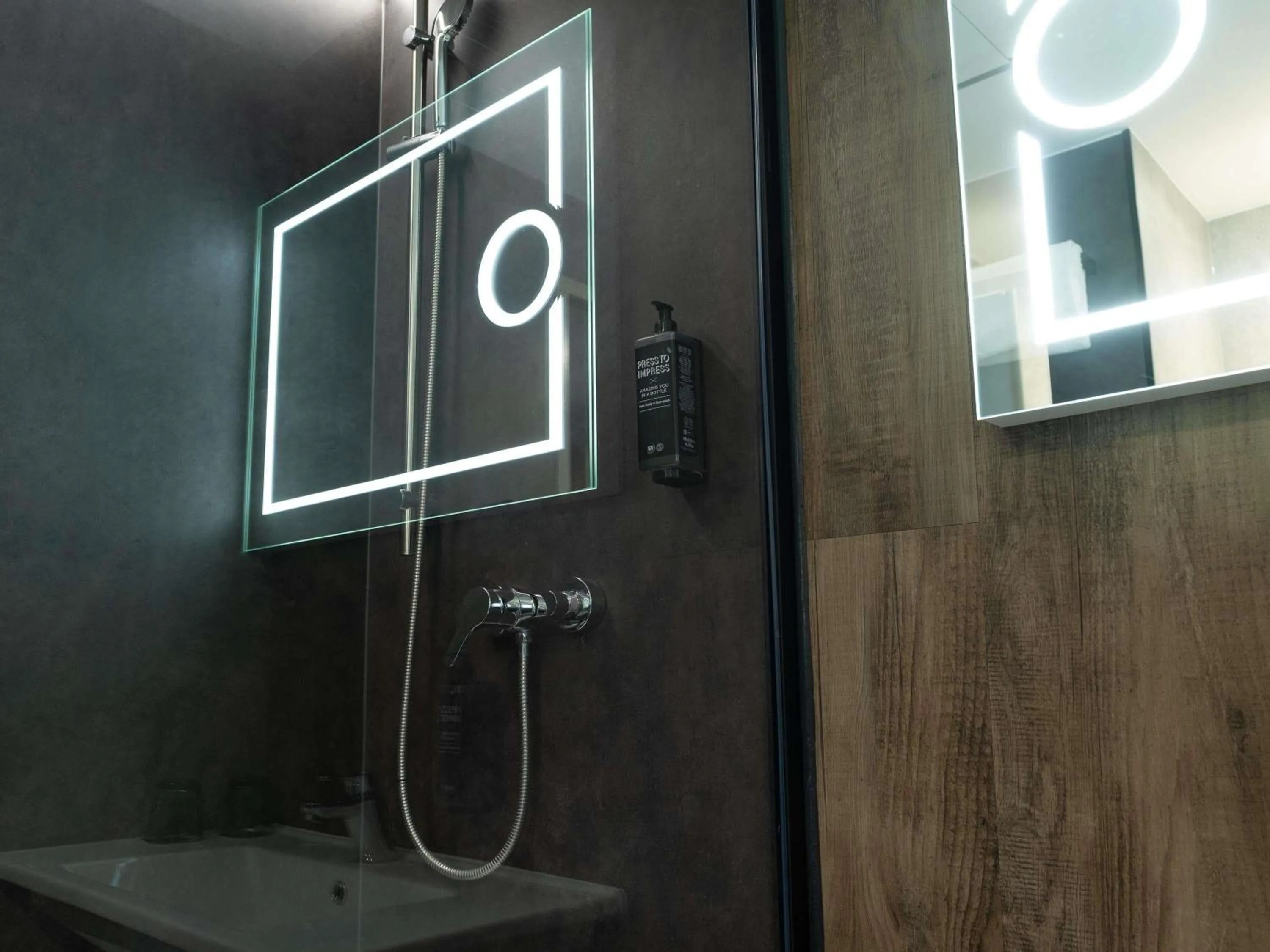 Bedroom in Ibis Styles Linz