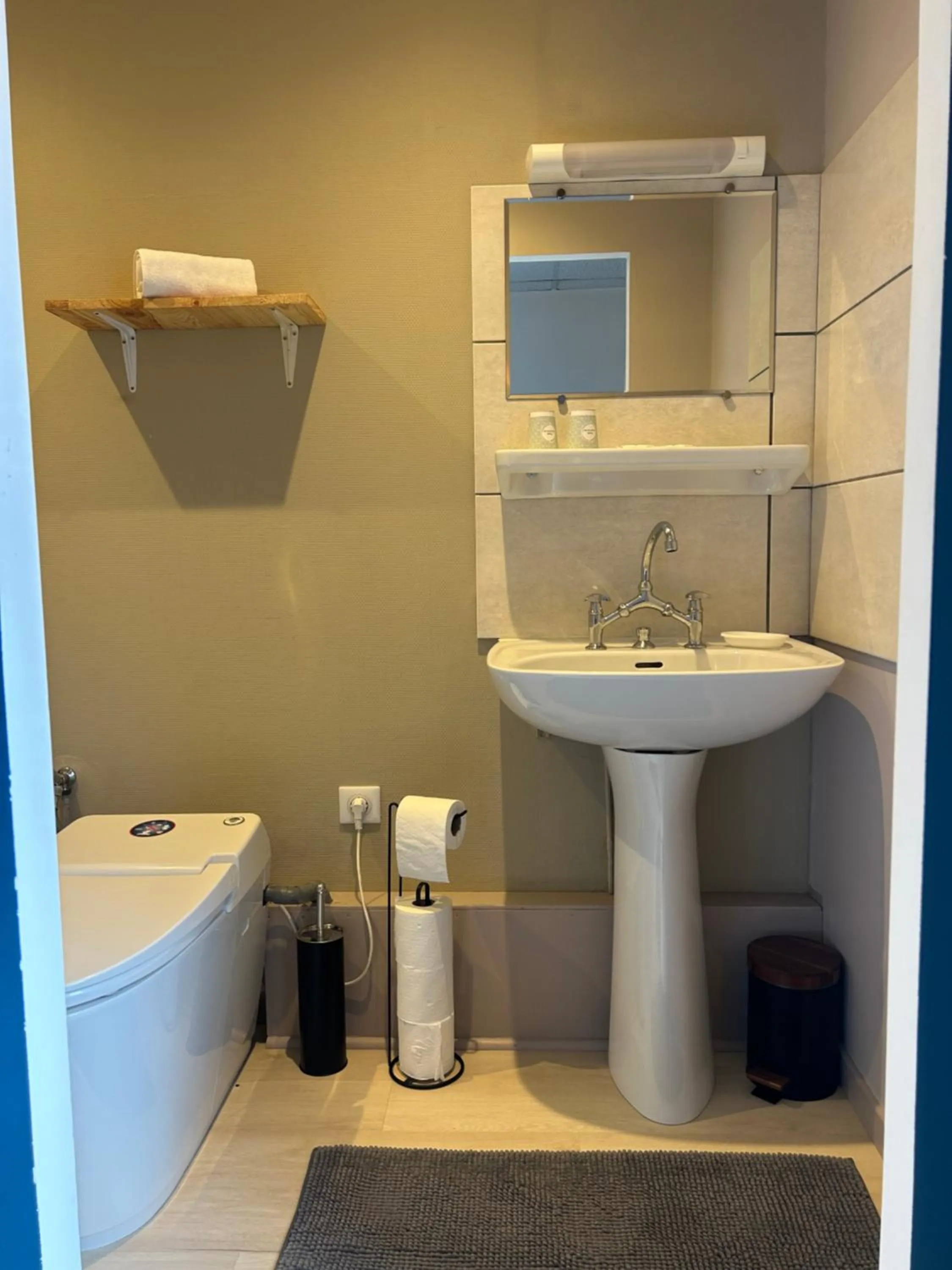 Bathroom in Hôtel l'Annexe