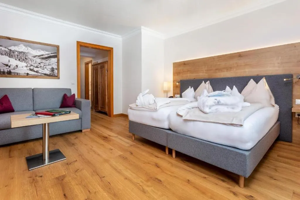 Bed in Hotel Unterhof