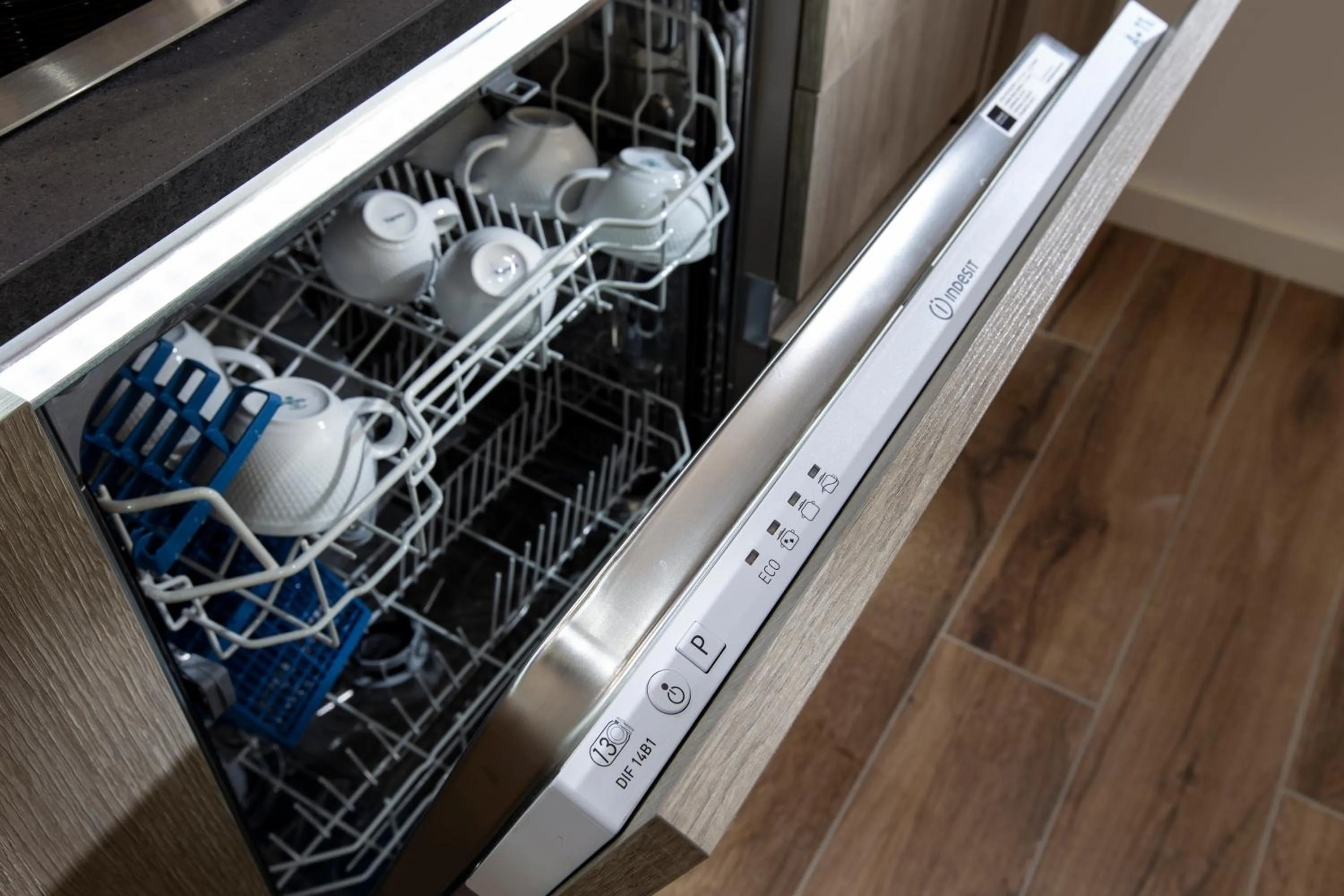 dishwasher in The Queen Luxury Apartments - Villa Carlotta